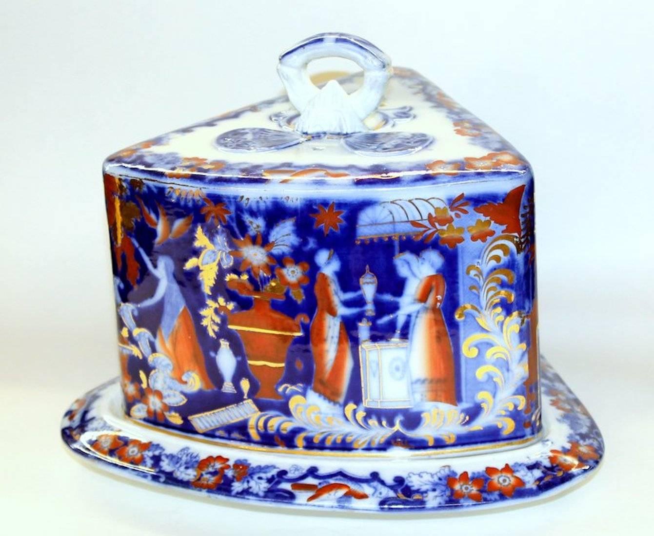 English 19th Century Staffordshire Earthenware Flow Blue and Imari Cheese Dish In Excellent Condition In Charleston, SC