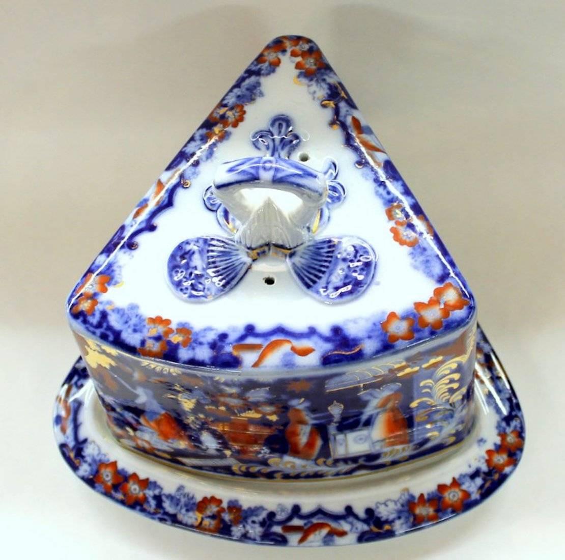 English 19th Century Staffordshire Earthenware Flow Blue and Imari Cheese Dish 1