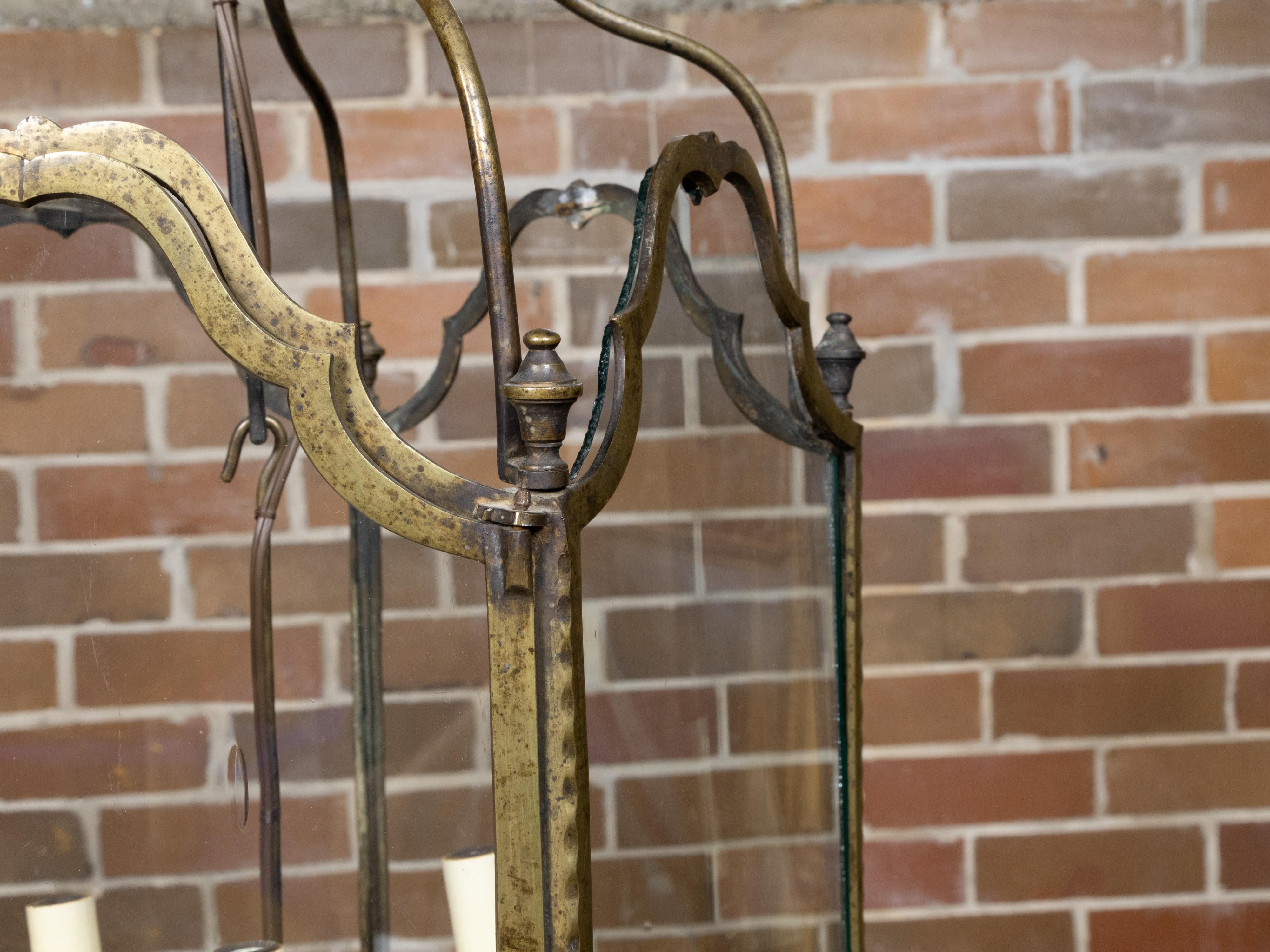 Linterna inglesa de bronce de tres luces del siglo XIX con paneles de cristal, cableada en EE.UU. en venta 8