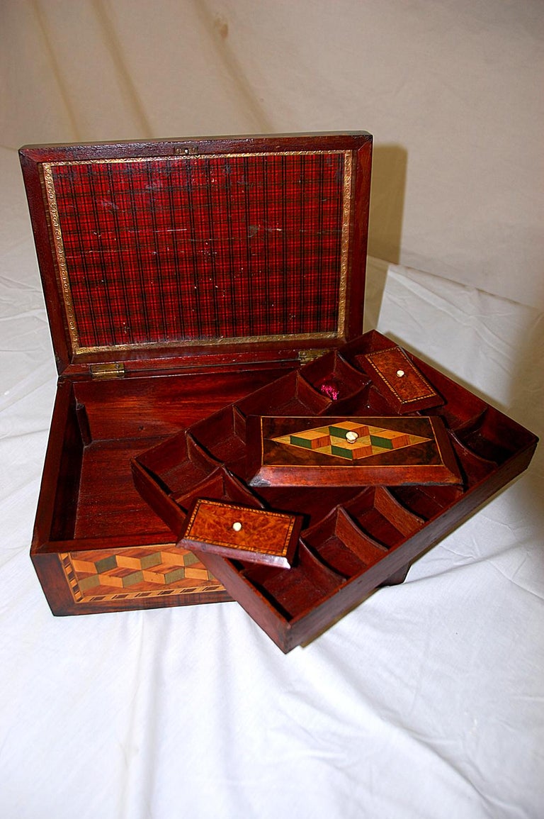 English 19th Century Trinity House Dressing Box with Three Masted Schooner Inlay For Sale 1