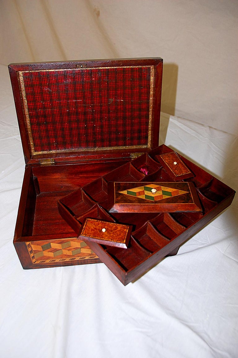 English 19th Century Trinity House Dressing Box with Three Masted Schooner Inlay For Sale 2