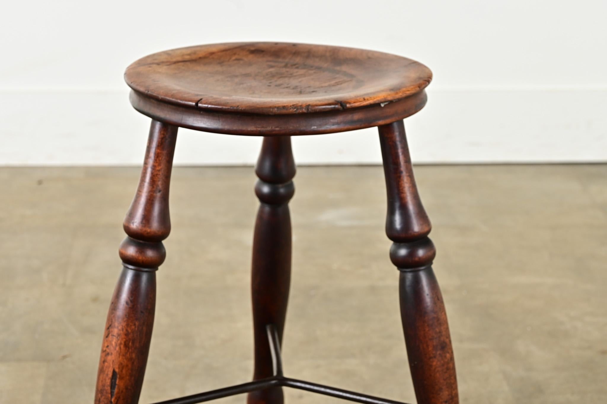 Métal Tabouret anglais en noyer tourné du 19ème siècle en vente