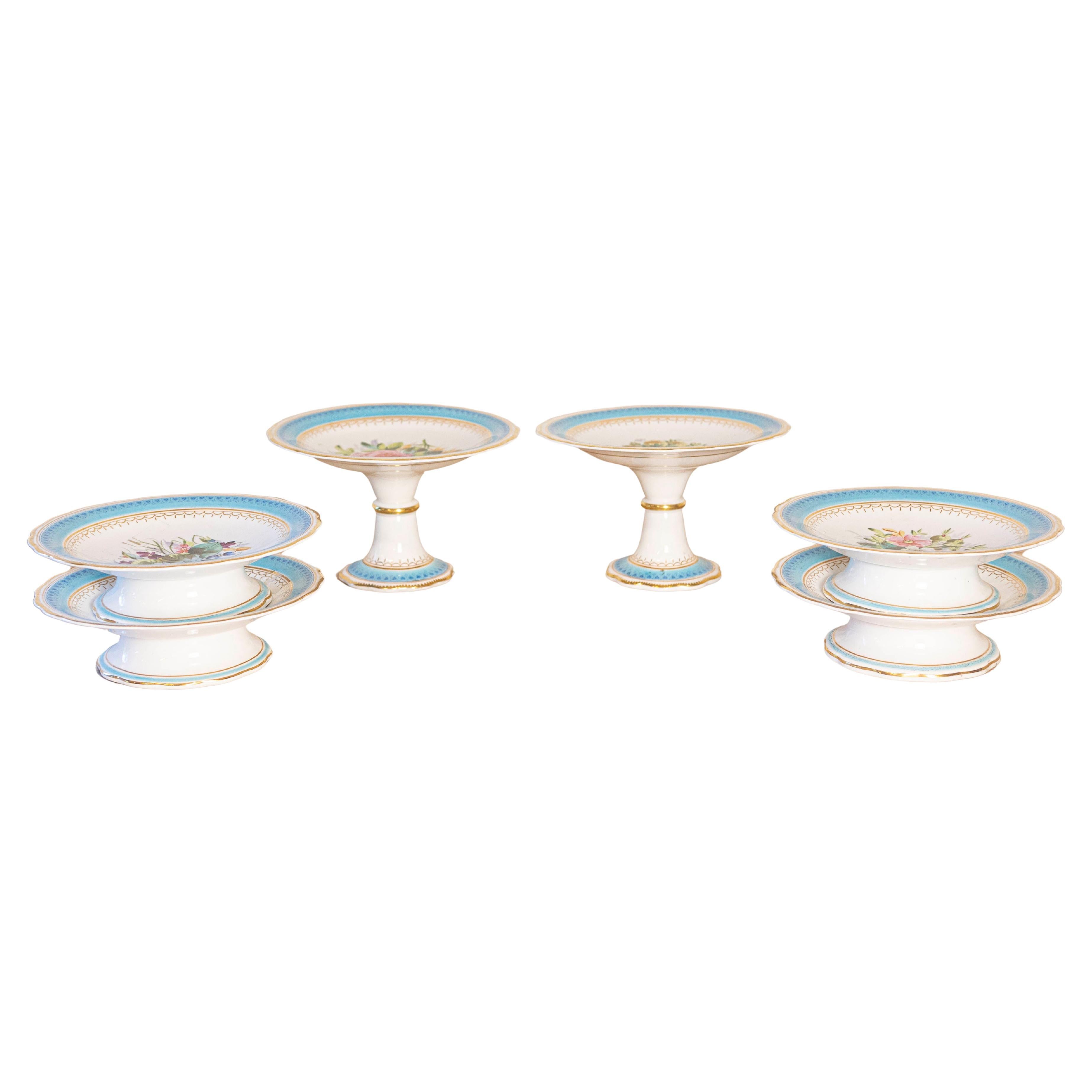 Plat de service anglais du 19ème siècle peint à la fleurs turquoise et blanche en vente
