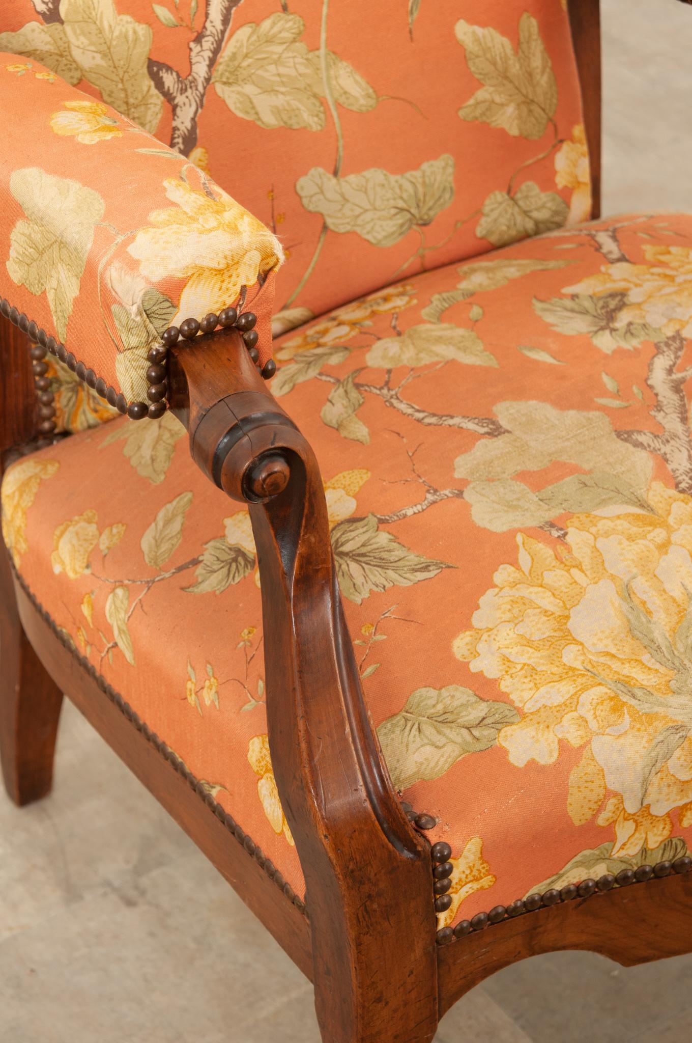 Fait main Fauteuil de repos anglais du 19e siècle en acajou tapissé en vente