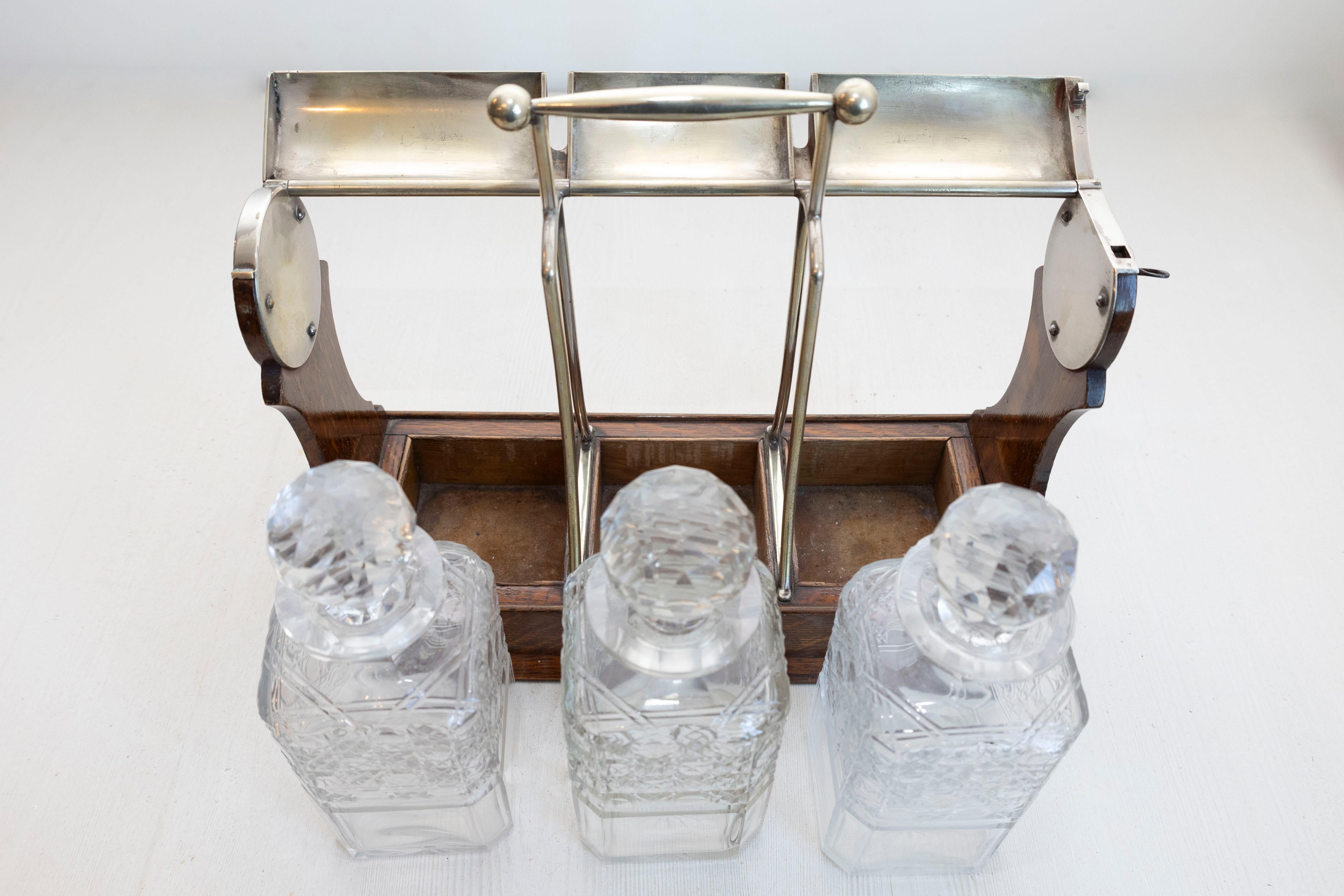English 19th Century Victorian Locking Tantalus with Three Cut Glass Decanters For Sale 6