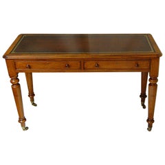 English 19th Century Victorian Writing Table in Mahogany with Leather Surface