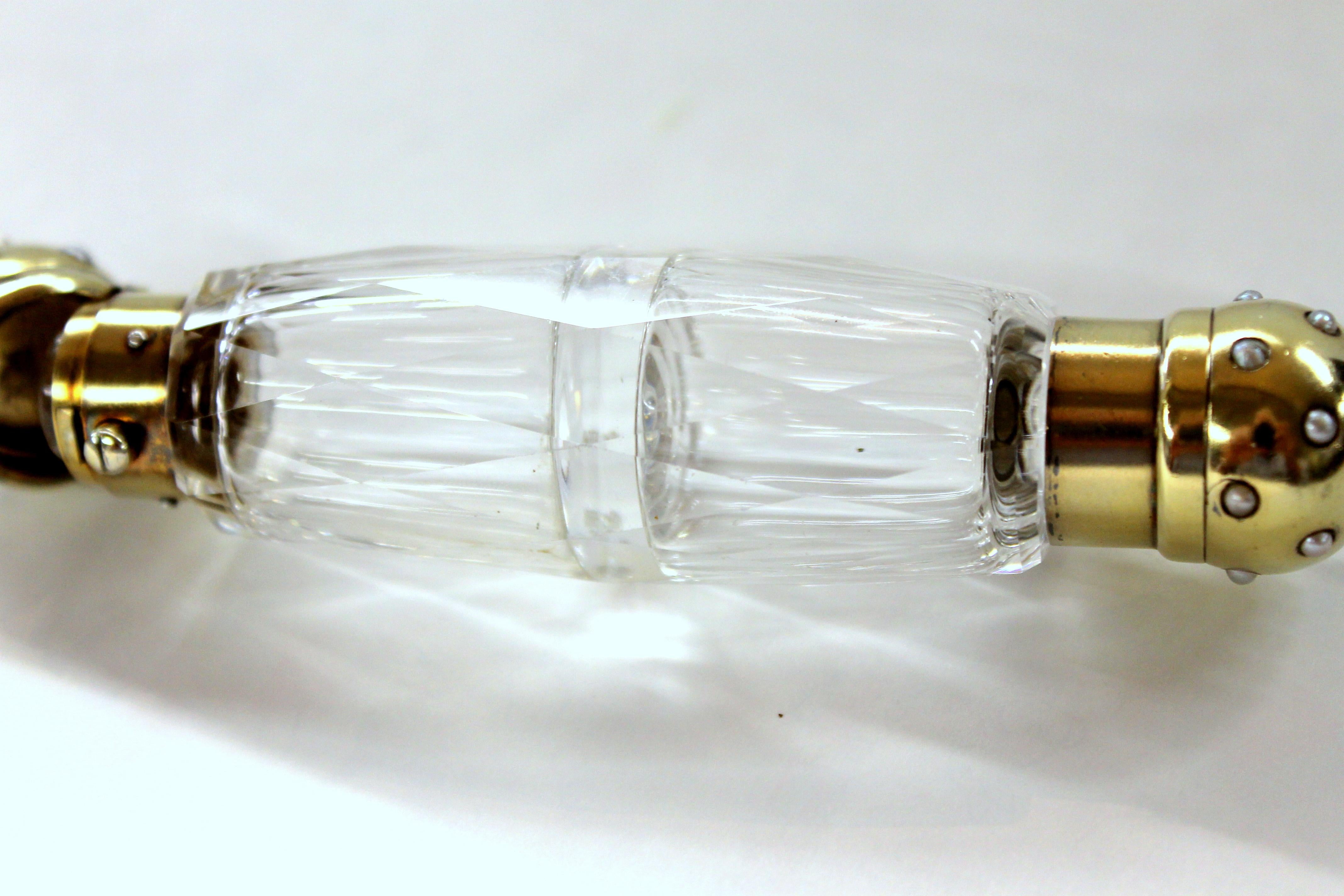 English 19th Century W. Leuchars Silver Gilt Two-Sided Cut Glass Scent Bottle For Sale 2