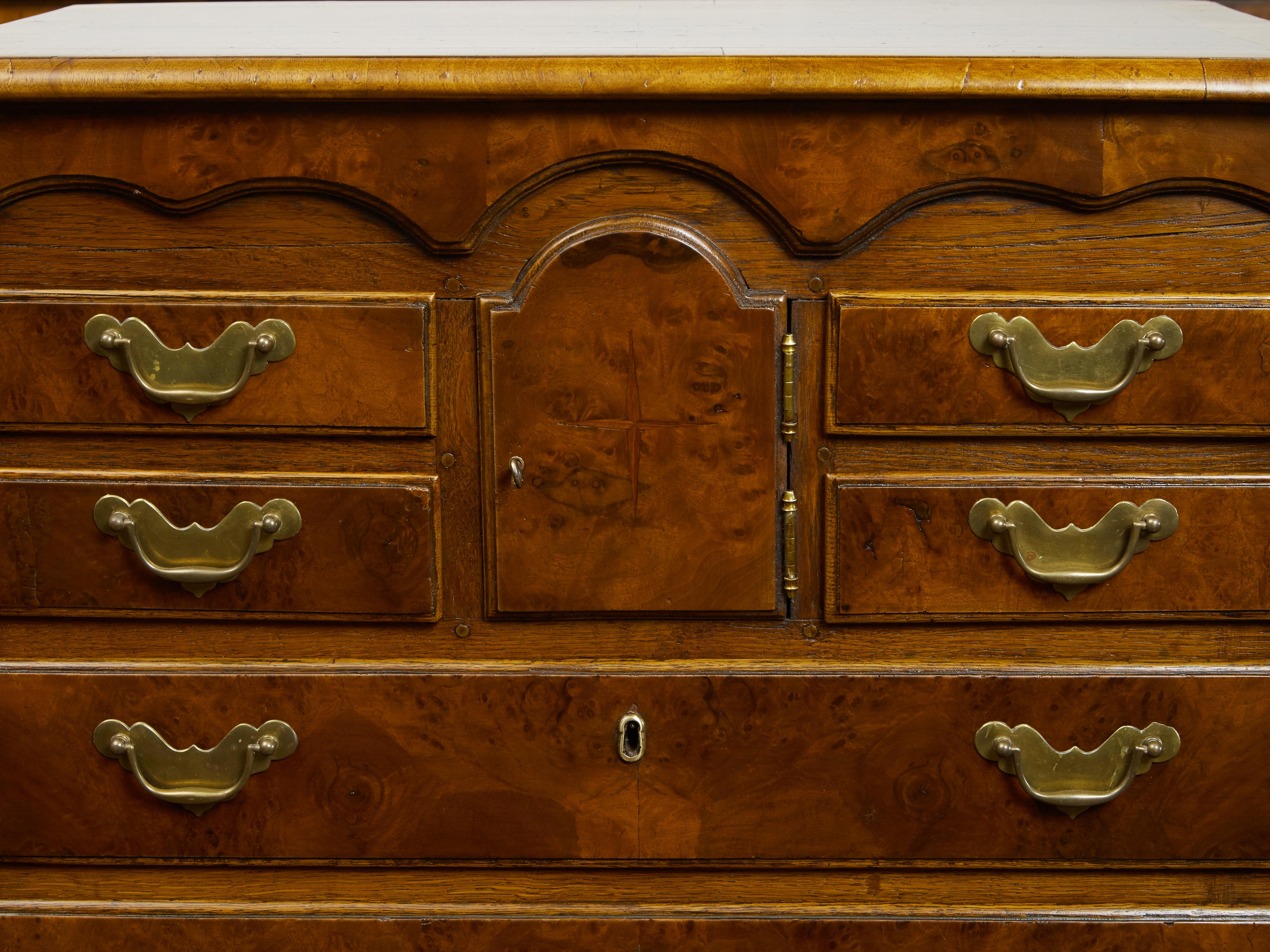 Veneer English 19th Century Walnut Commode with Graduating Drawers and Petite Door For Sale