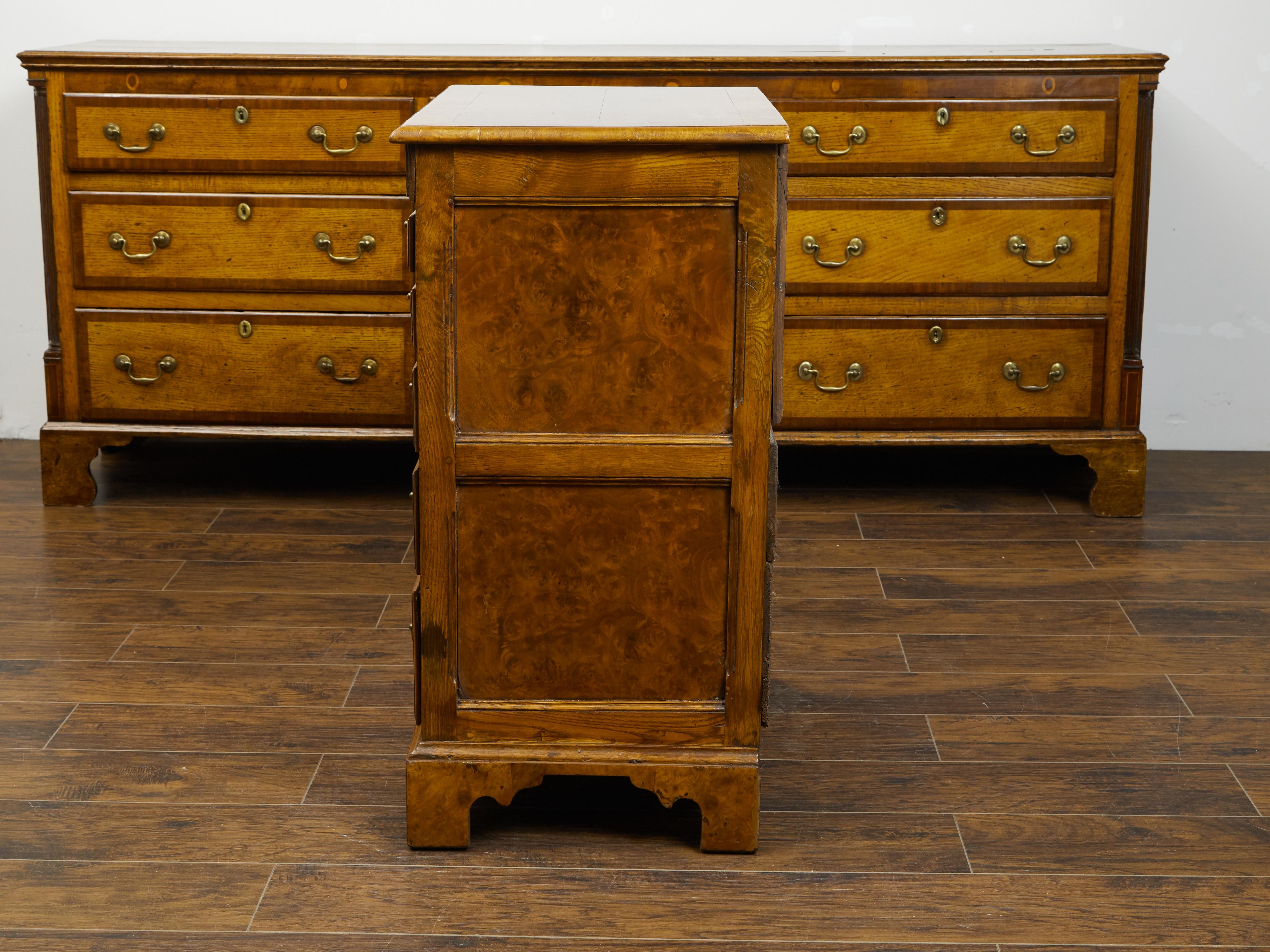 English 19th Century Walnut Commode with Graduating Drawers and Petite Door For Sale 4