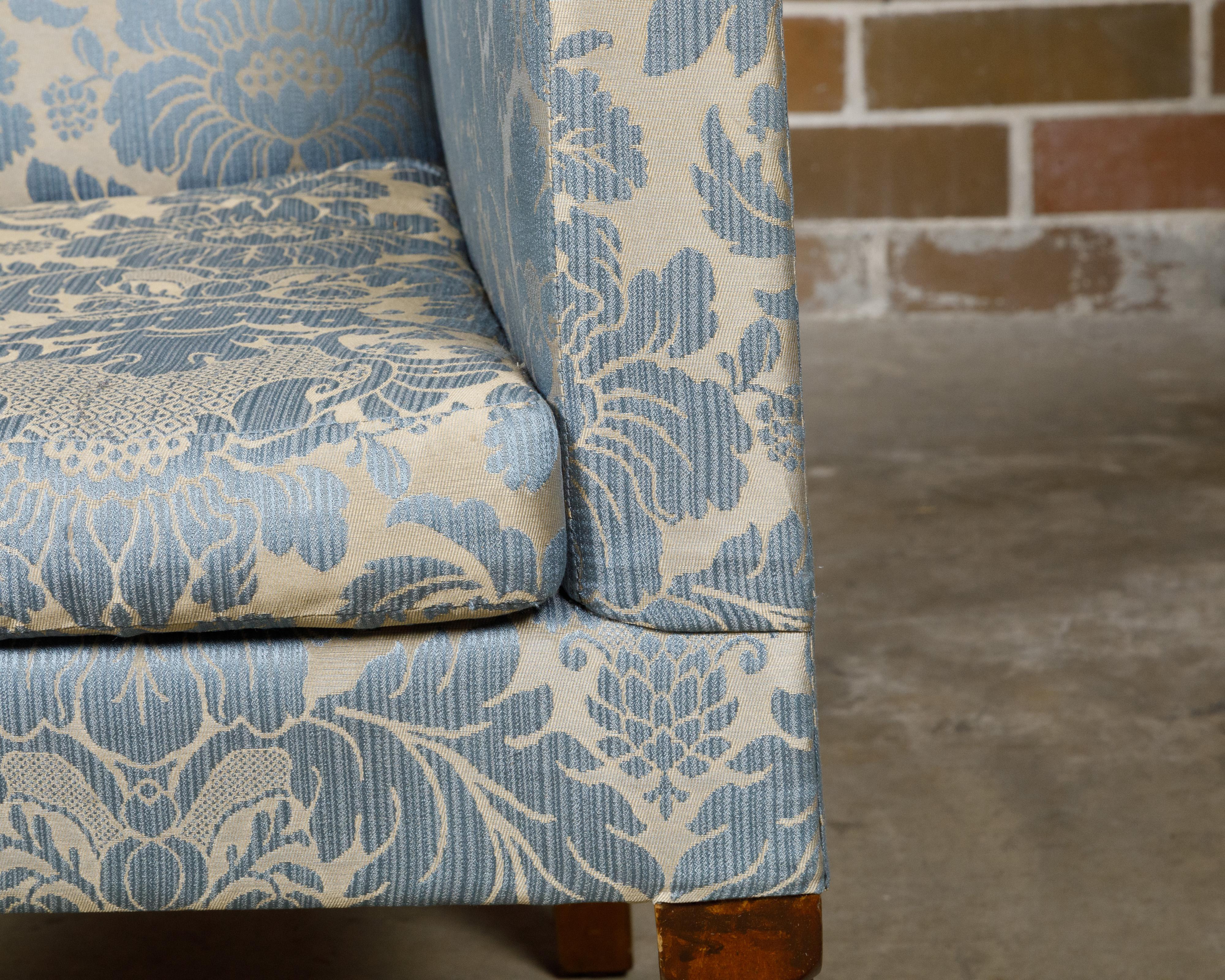 English 19th Century Wingback Chair with Blue Fabric and Turned Legs For Sale 6