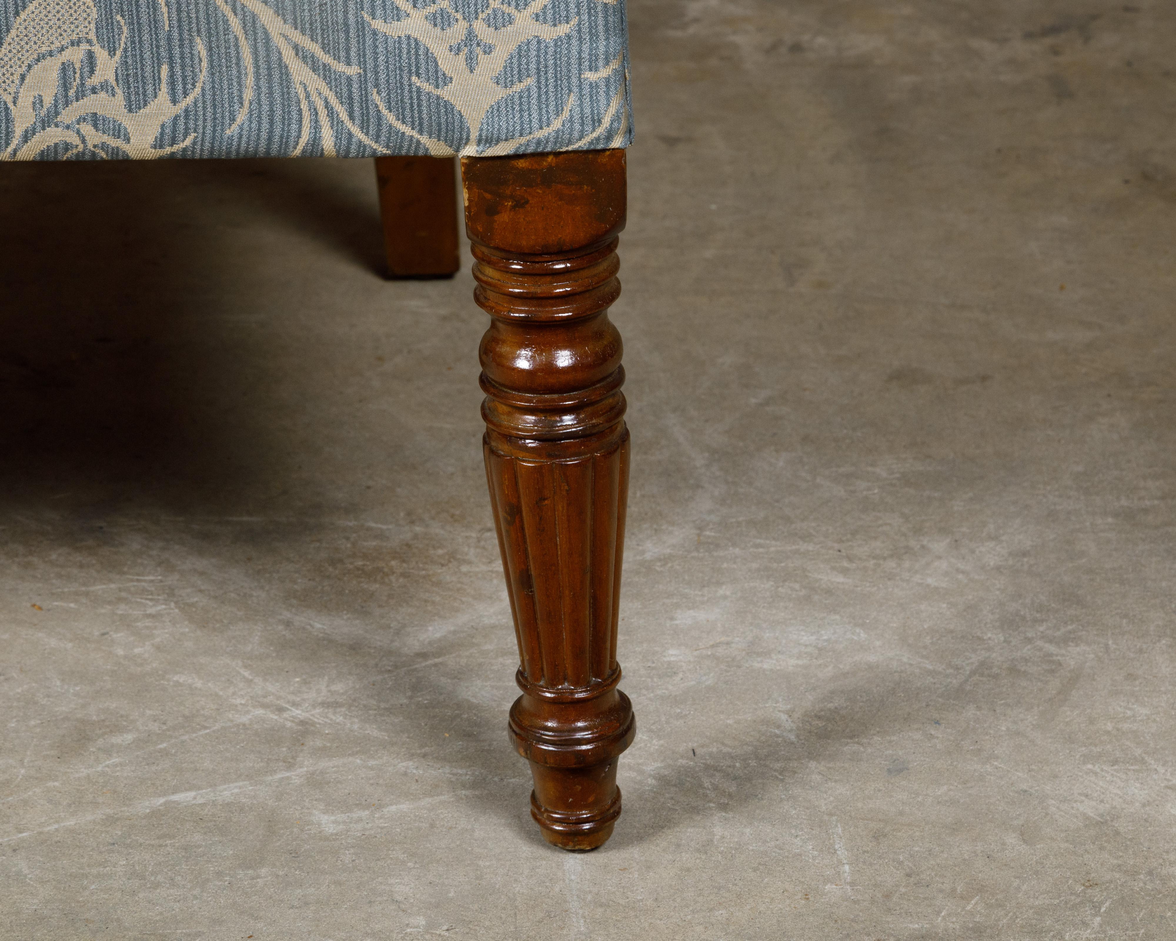 English 19th Century Wingback Chair with Blue Fabric and Turned Legs For Sale 5