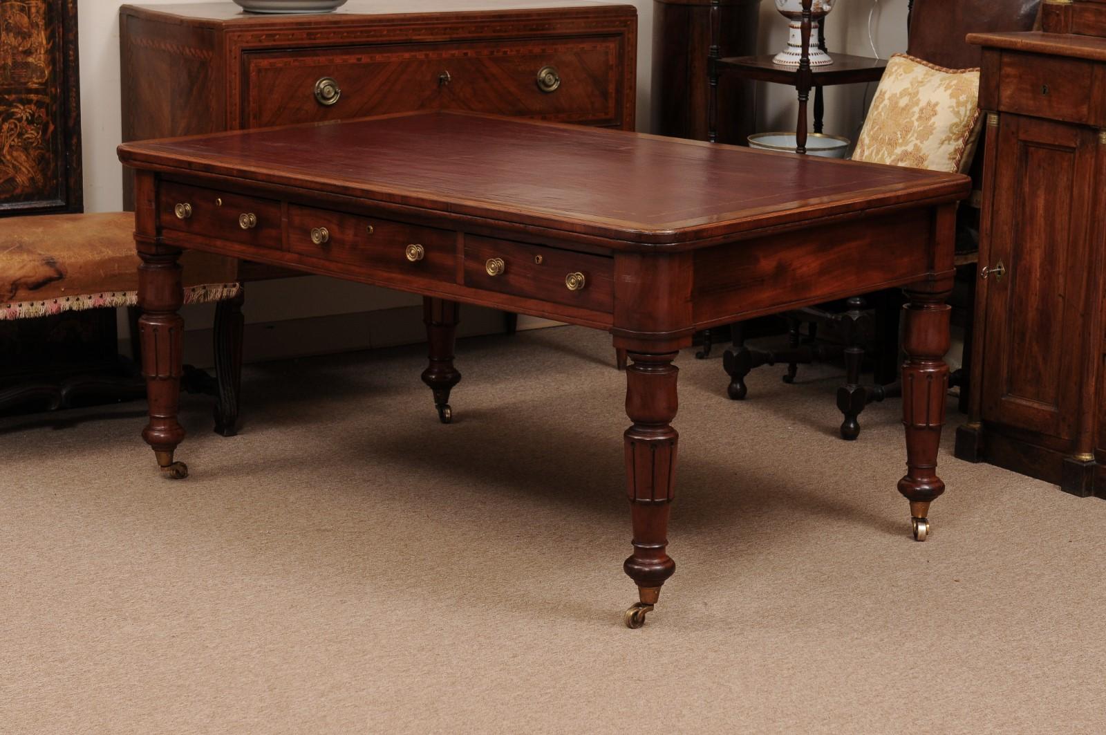 English 19th Century Writing Table /Partner’s Desk with Embossed Red Leather Top For Sale 10