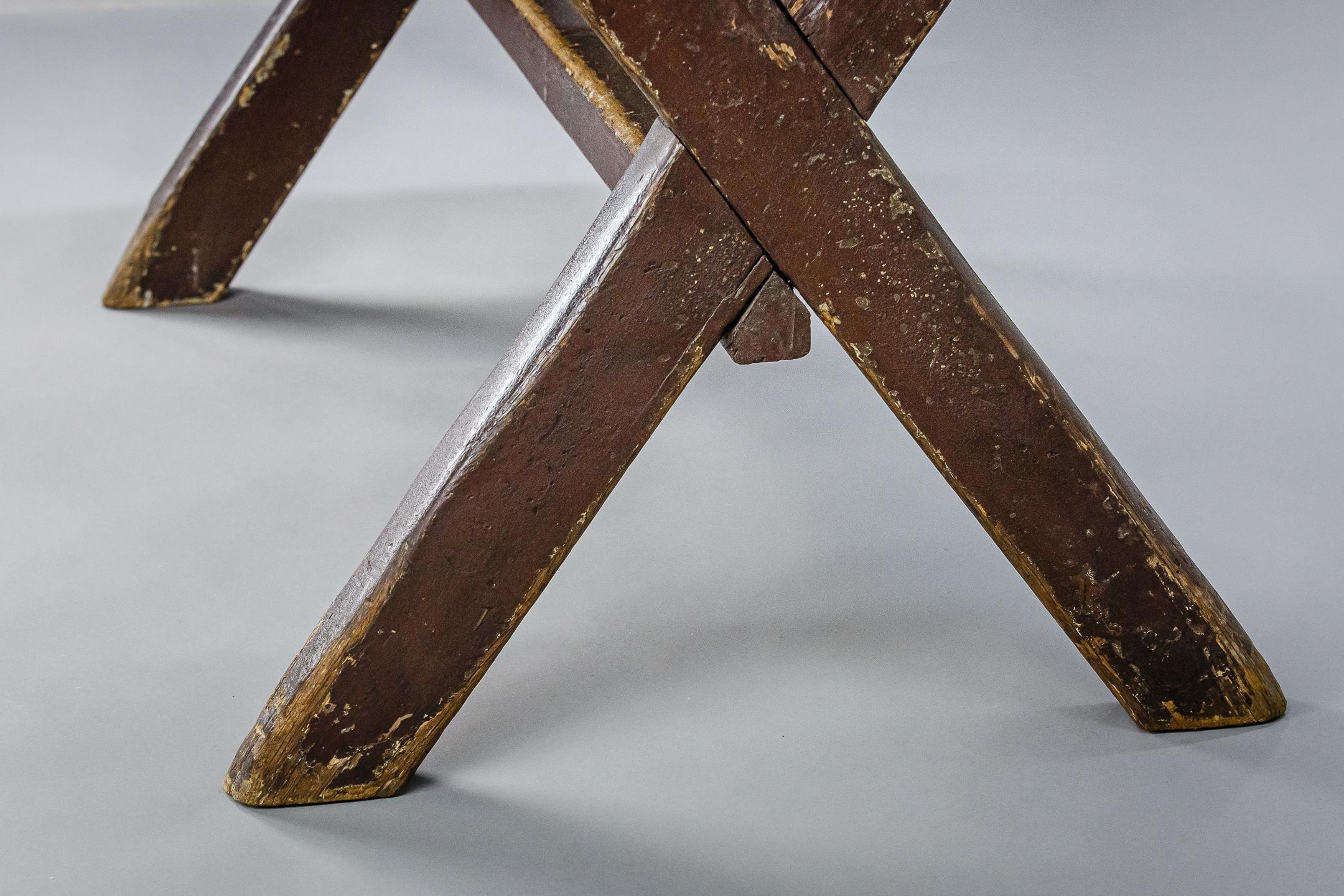 English 19th Century X Frame Tavern or Pub Table For Sale 3