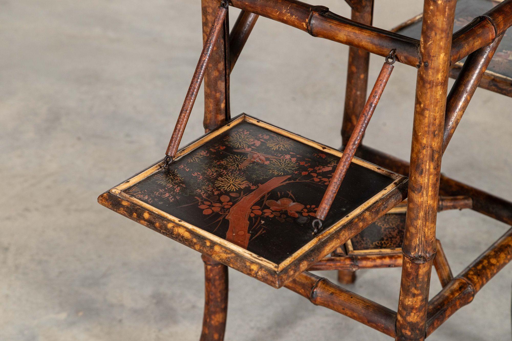 Table d'appoint octogonale en bambou laqué du XIXe siècle en vente 1