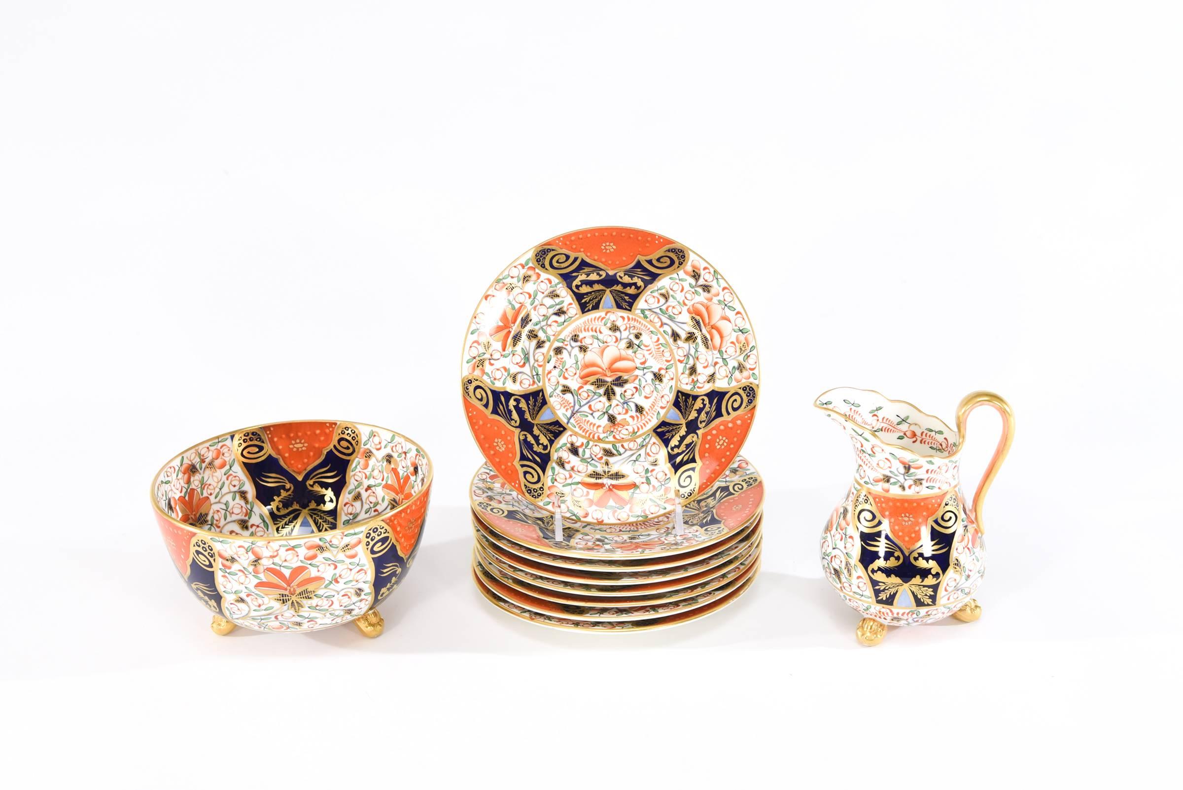Doré Anglais, 19e siècle. Service à thé décoré à la main « Imari » pour 8-26 pièces en vente