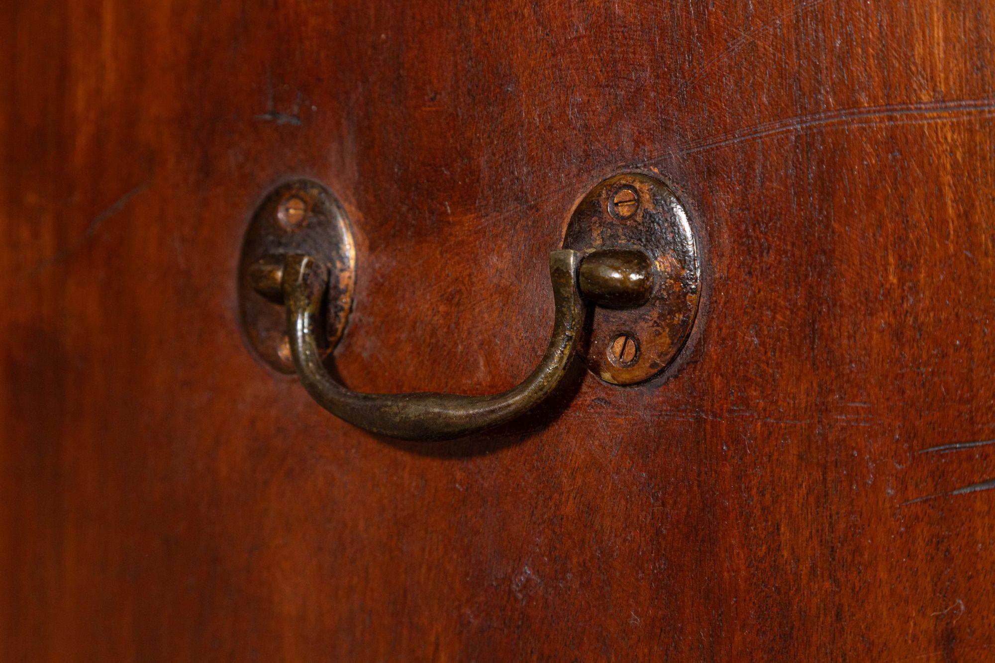 Cassettiera Campaigner in mogano inglese del XIX secolo in vendita 6