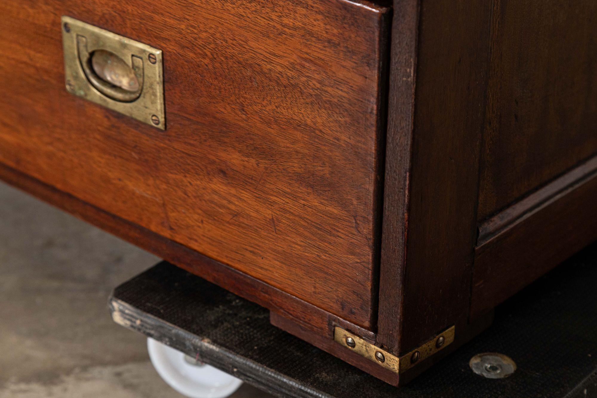 English 19thC Mahogany Campaign Chest in vendita 8