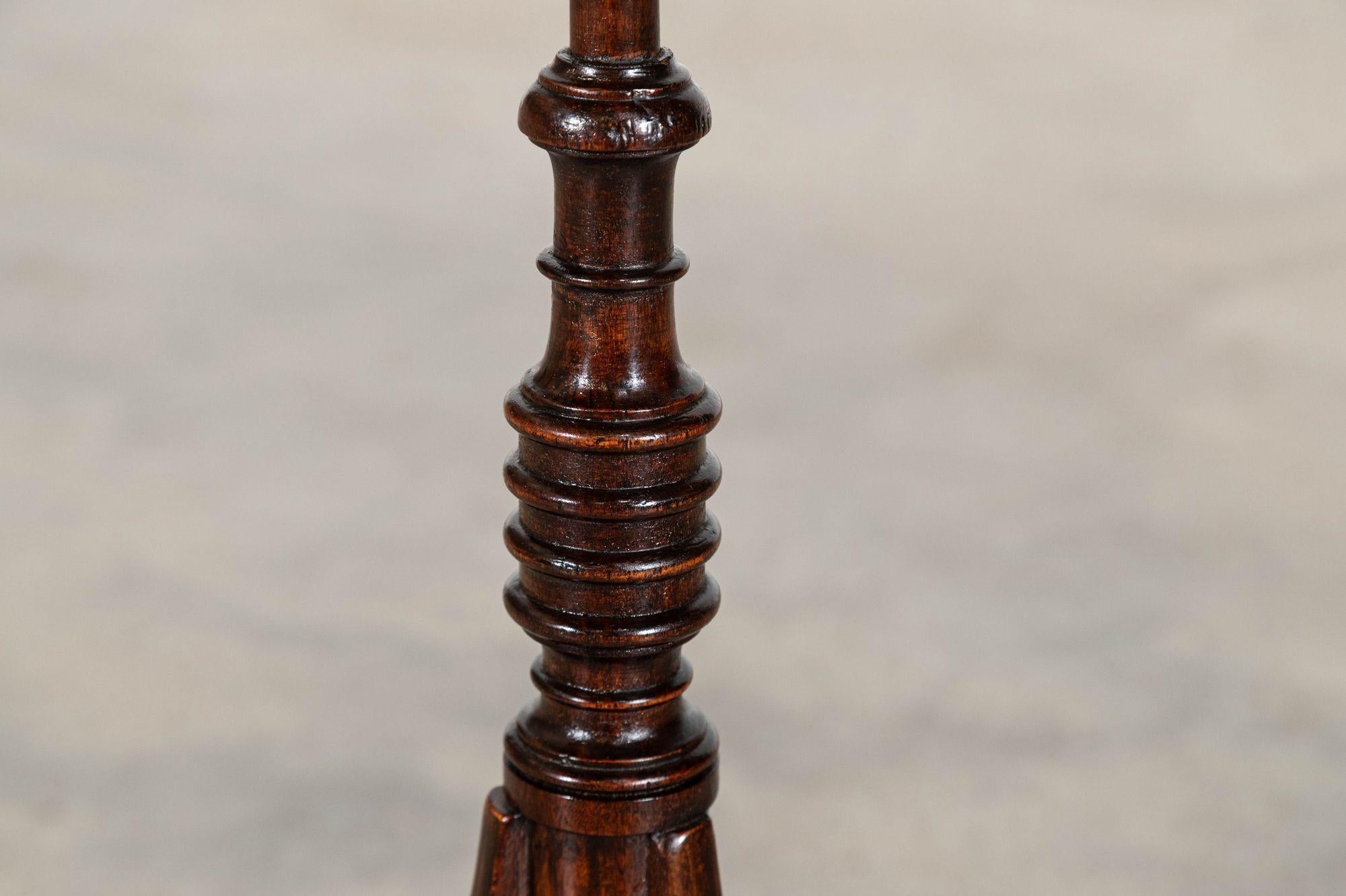 Table d'appoint anglaise en acajou du XIXe siècle Bon état - En vente à Staffordshire, GB