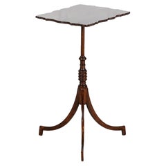 Table d'appoint anglaise en acajou du XIXe siècle