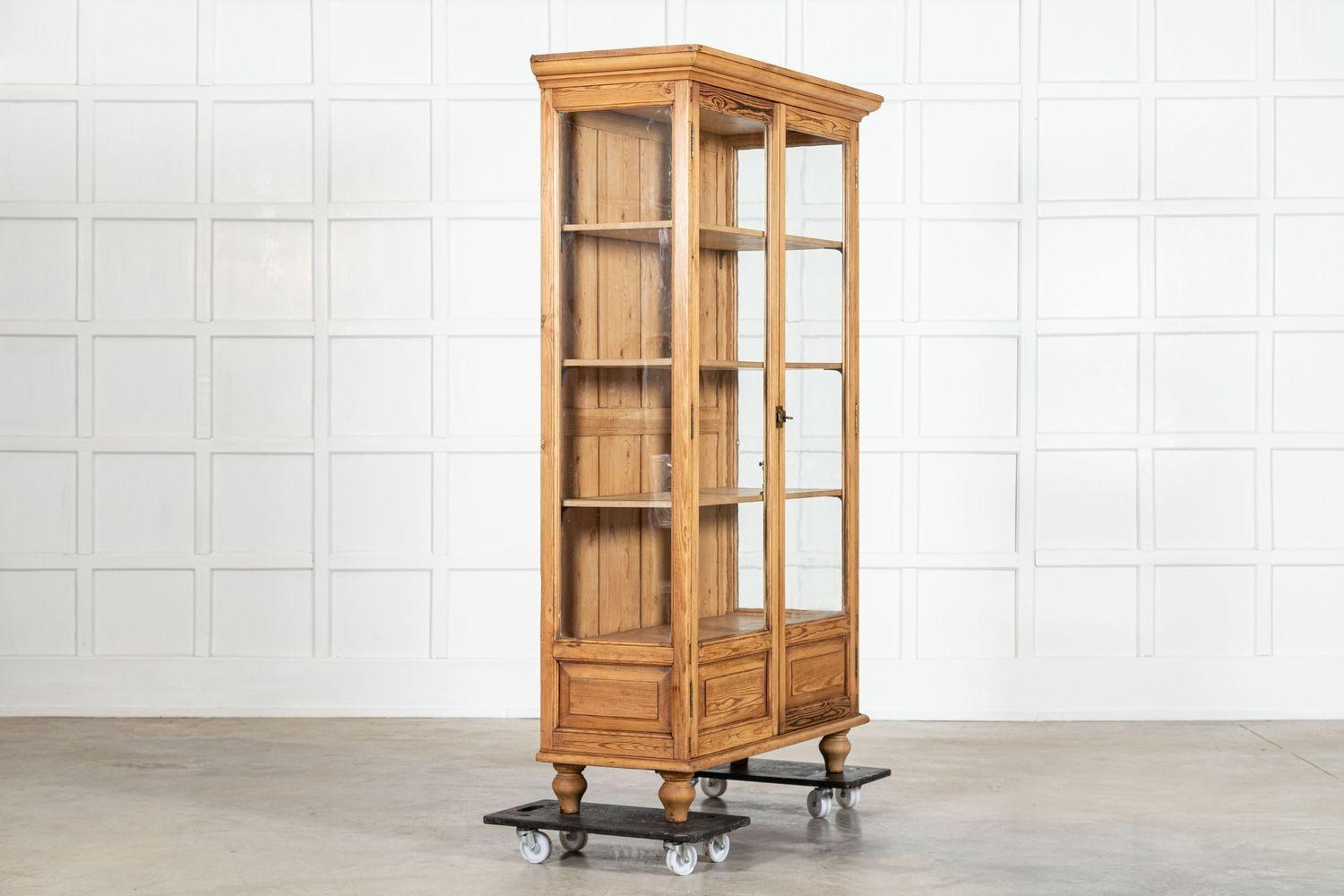 English 19thC Pine Display Cabinet In Good Condition For Sale In Staffordshire, GB