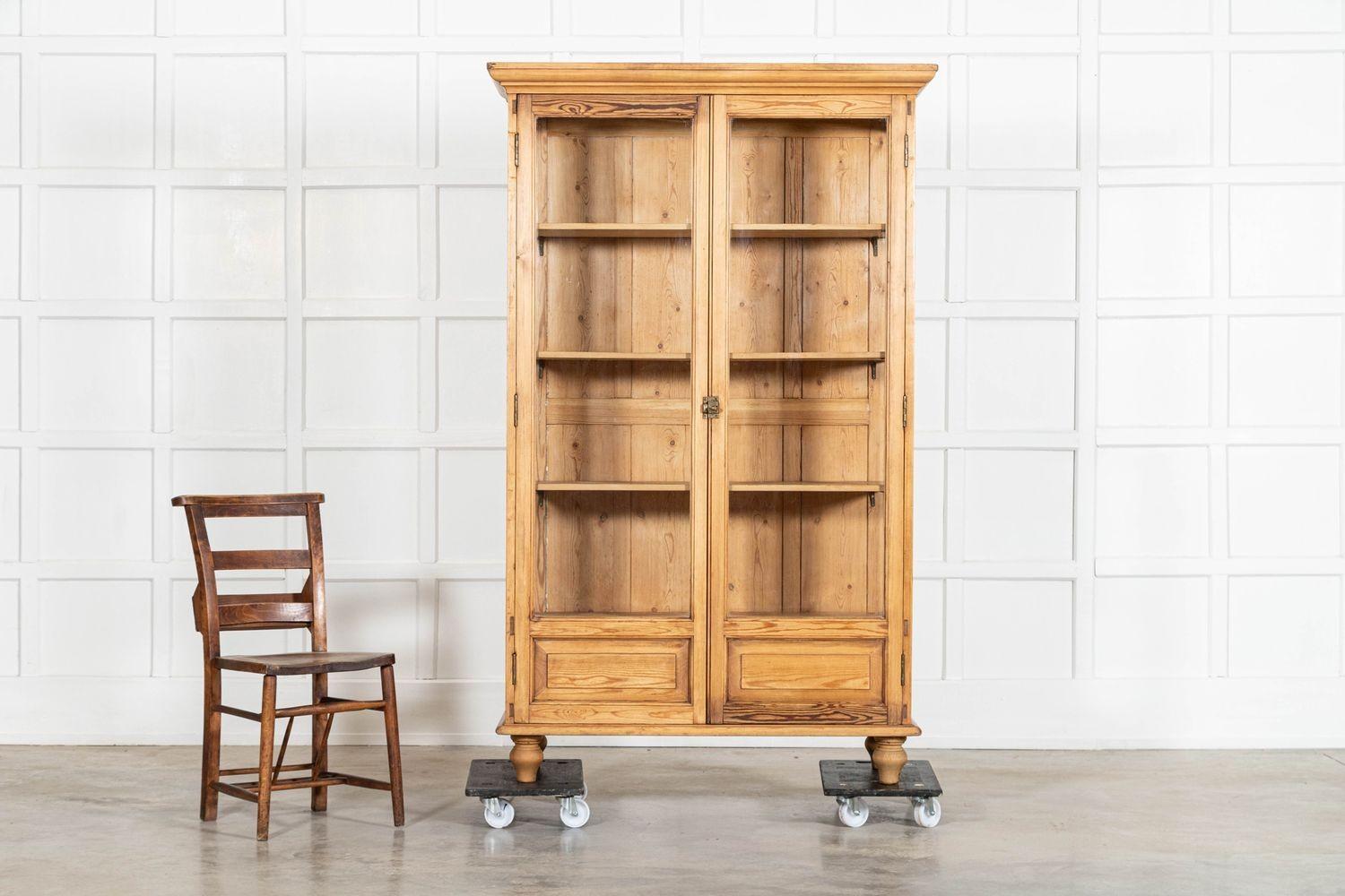 19th Century English 19thC Pine Display Cabinet For Sale