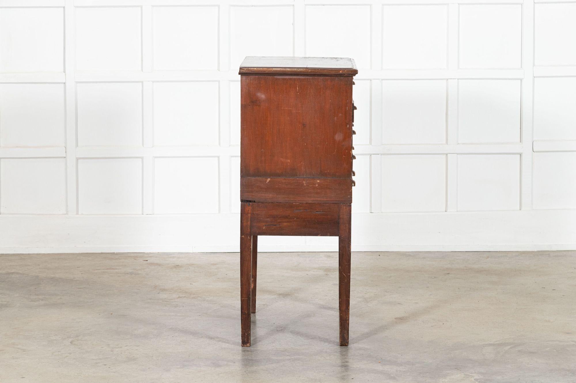 Cassetti in pino inglese del XIX secolo in vendita 5