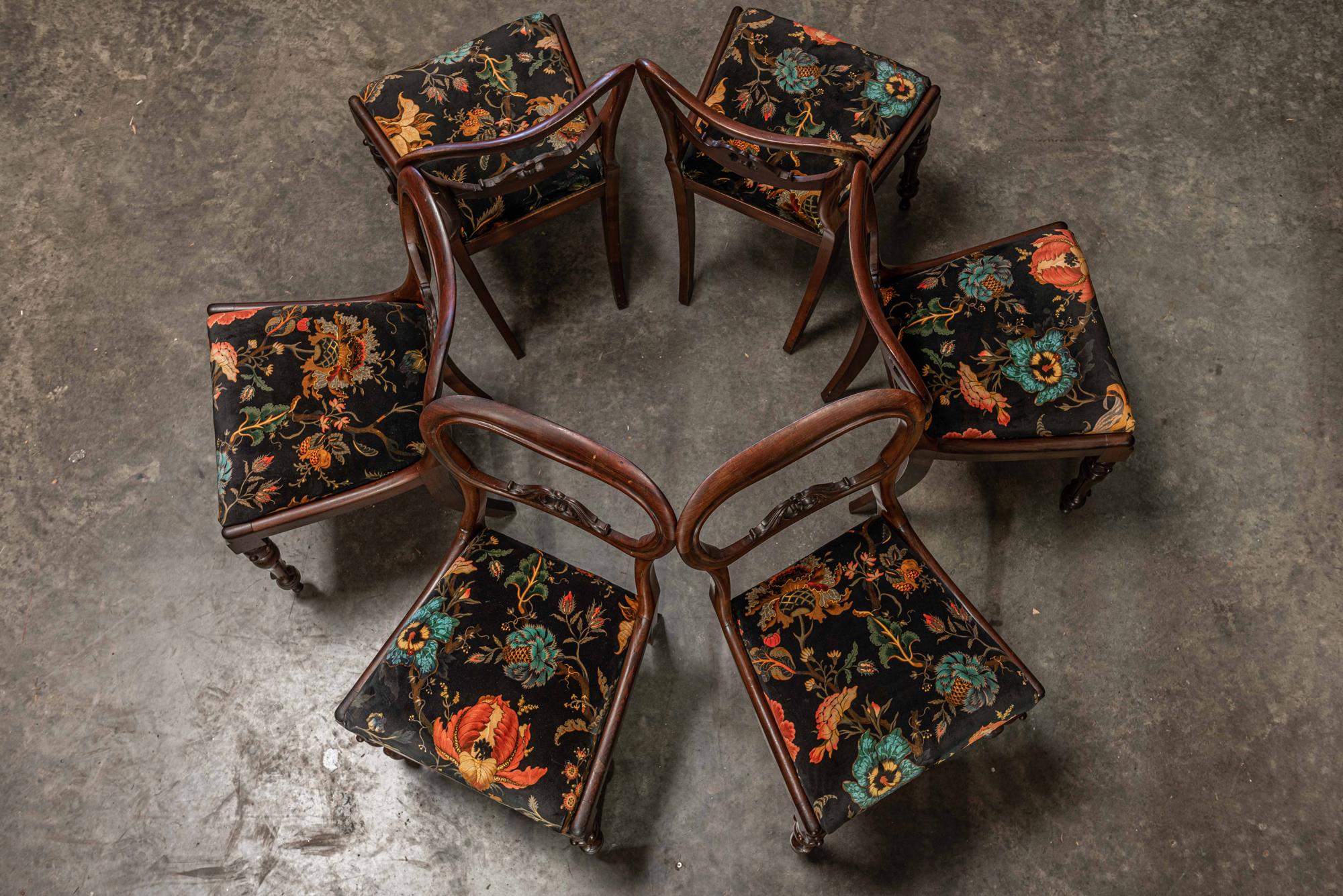 British English 19th Century Set of 6 Rosewood Upholstered Chairs For Sale