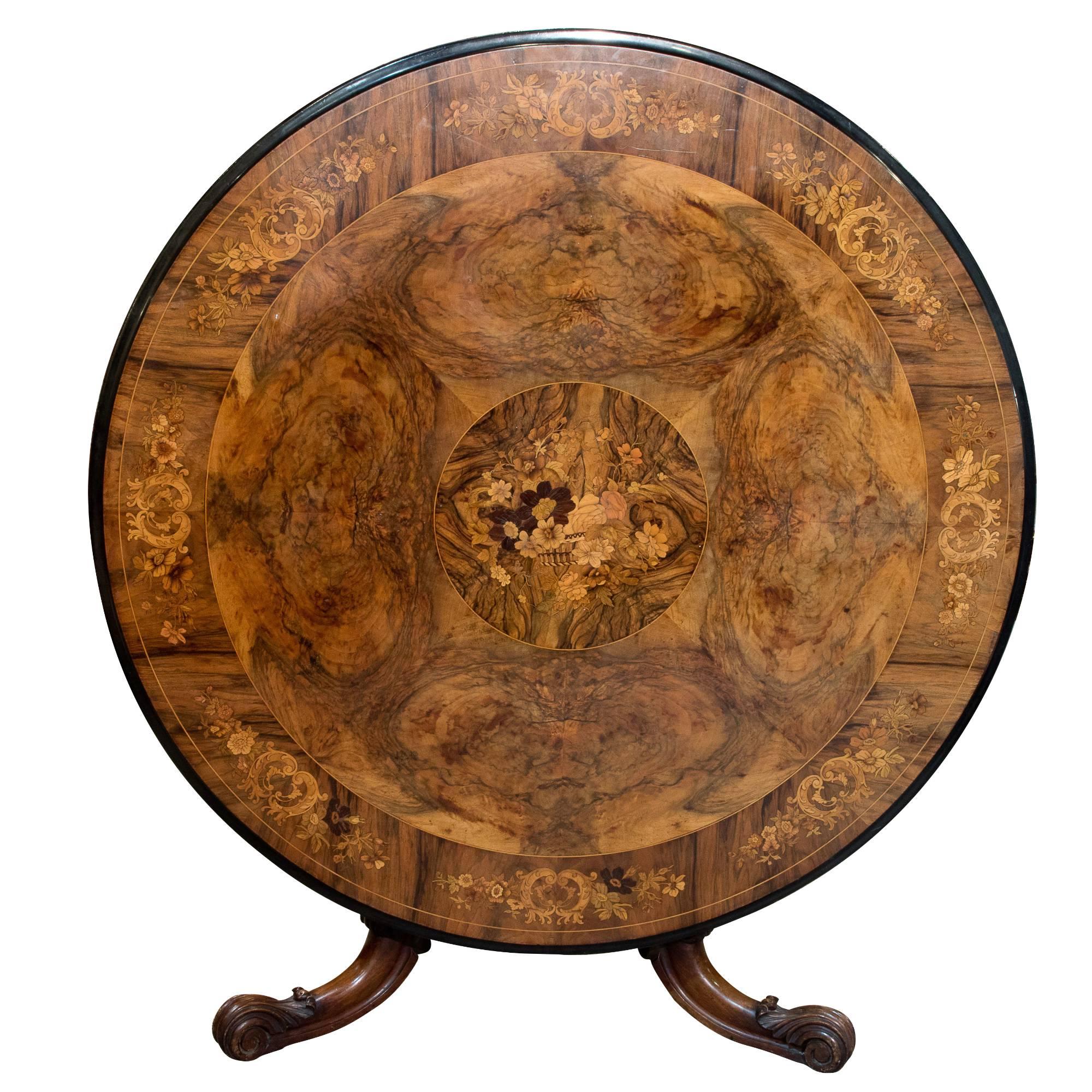 English 19th Century Walnut Breakfast Table