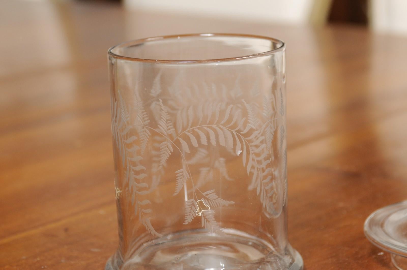 English 20th Century Biscuit Jar with Etched Foliage Motifs and Domed Lid 3
