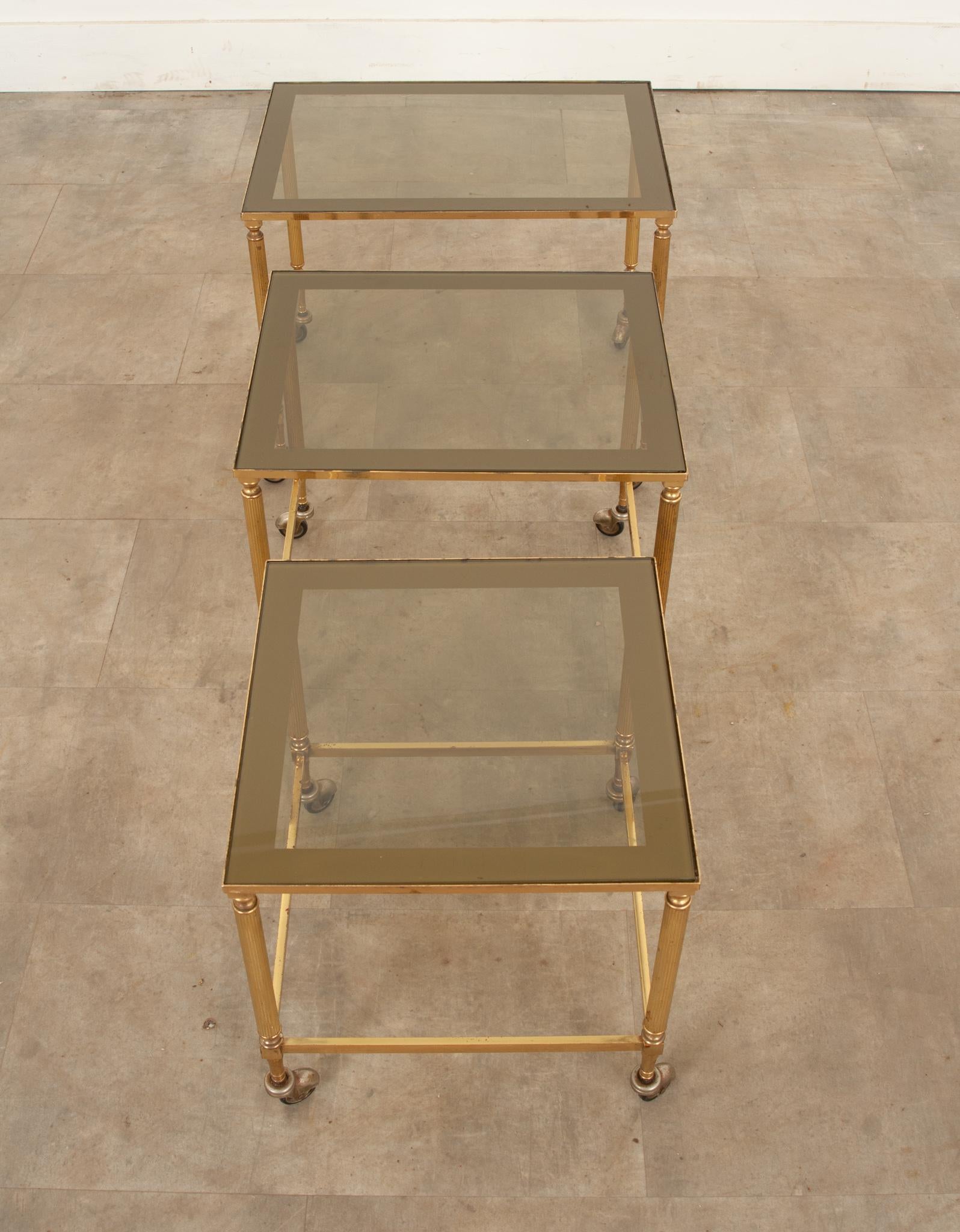 Neoclassical English 20th Century Brass & Glass Nesting Tables For Sale