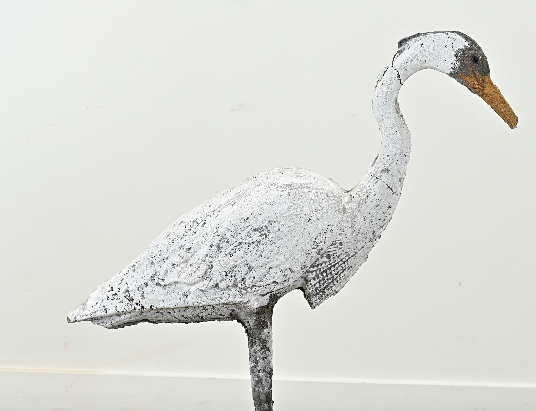 English 20th Century Egret Statue In Good Condition For Sale In Baton Rouge, LA
