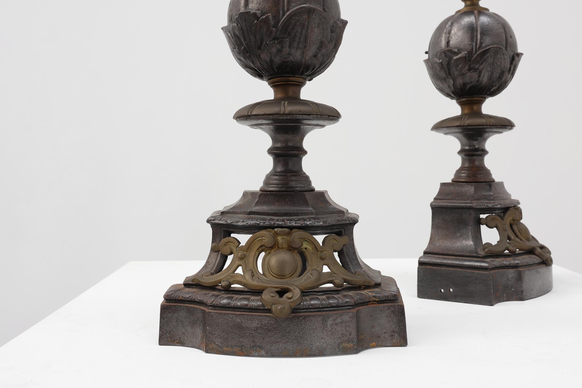 English 20th Century firedogs in Charles II style In Good Condition For Sale In Meulebeke, BE