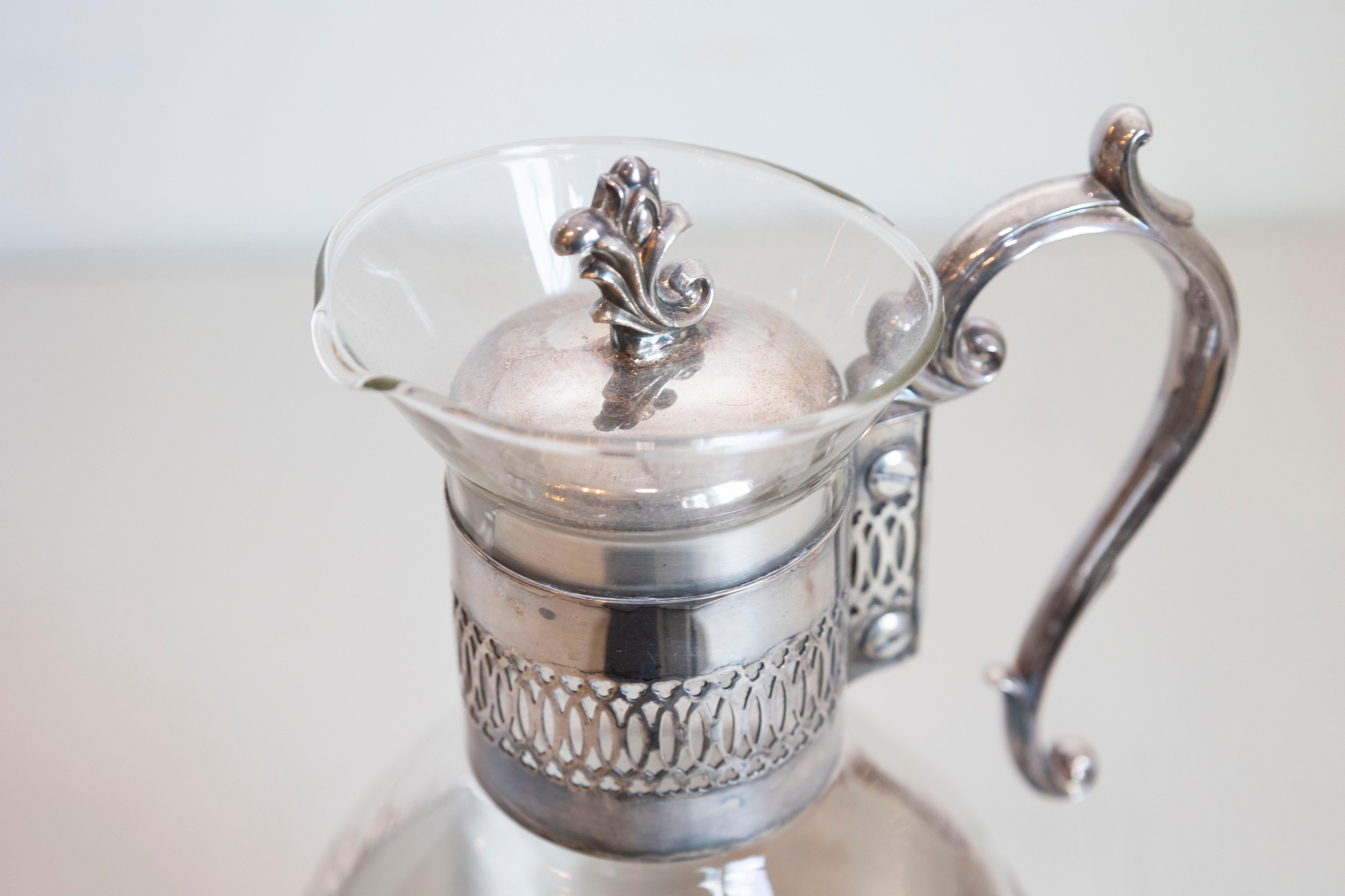 English 20th Century Glass and Silver Coffee Pitcher with Cabriole Legs For Sale 3