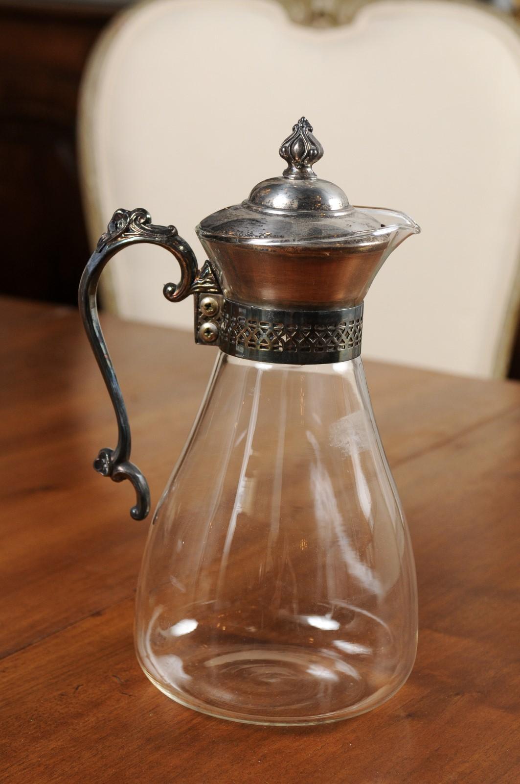 English 20th Century Glass Decanter with Silver Lid, Neck and Handle For Sale 3