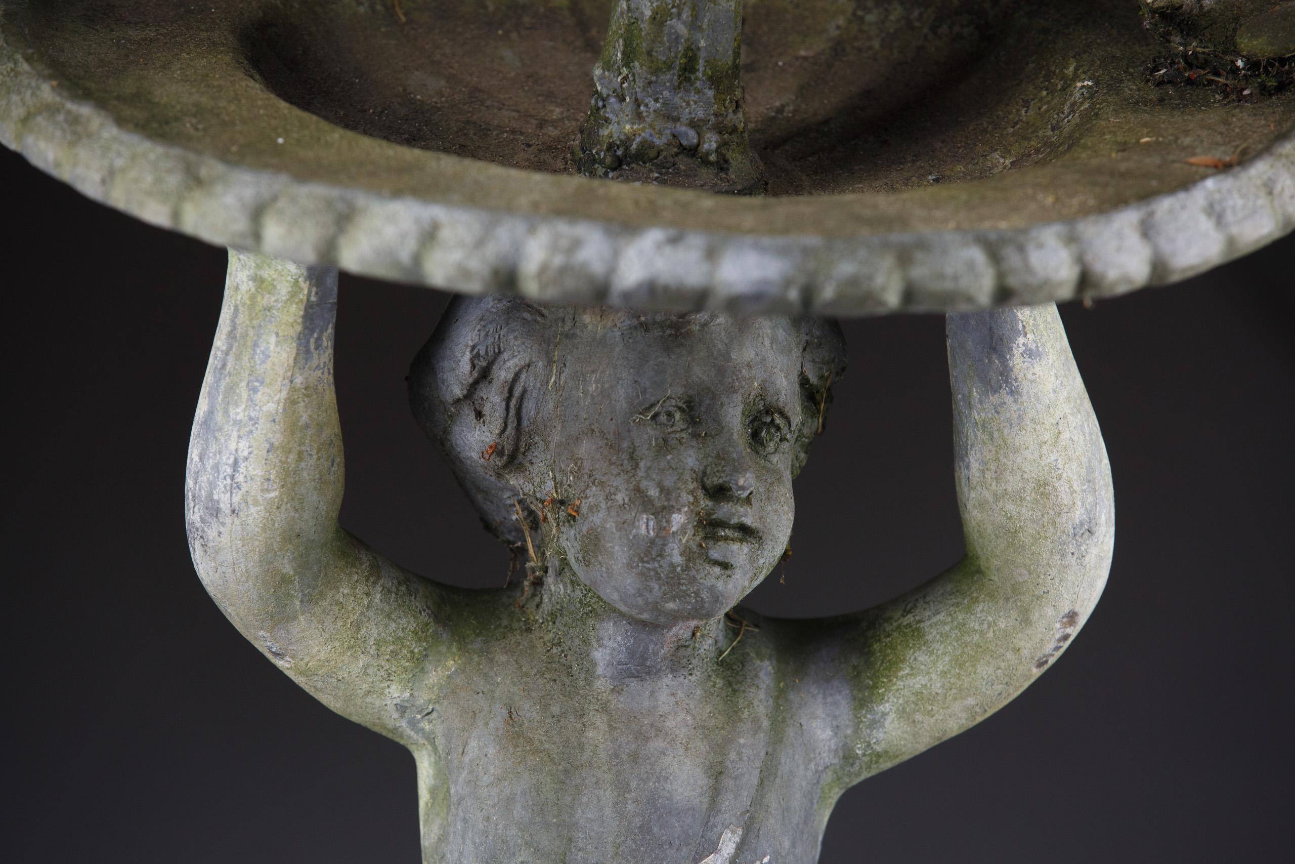 Englisch 20. Jahrhundert Blei Junge Amor Gartenbrunnen 2