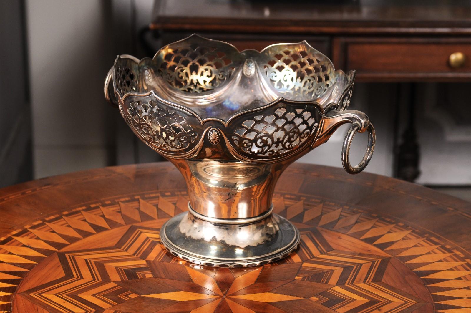 English 20th Century Silver Plated Potpourri Decorative Bowl with Openwork Top For Sale 5