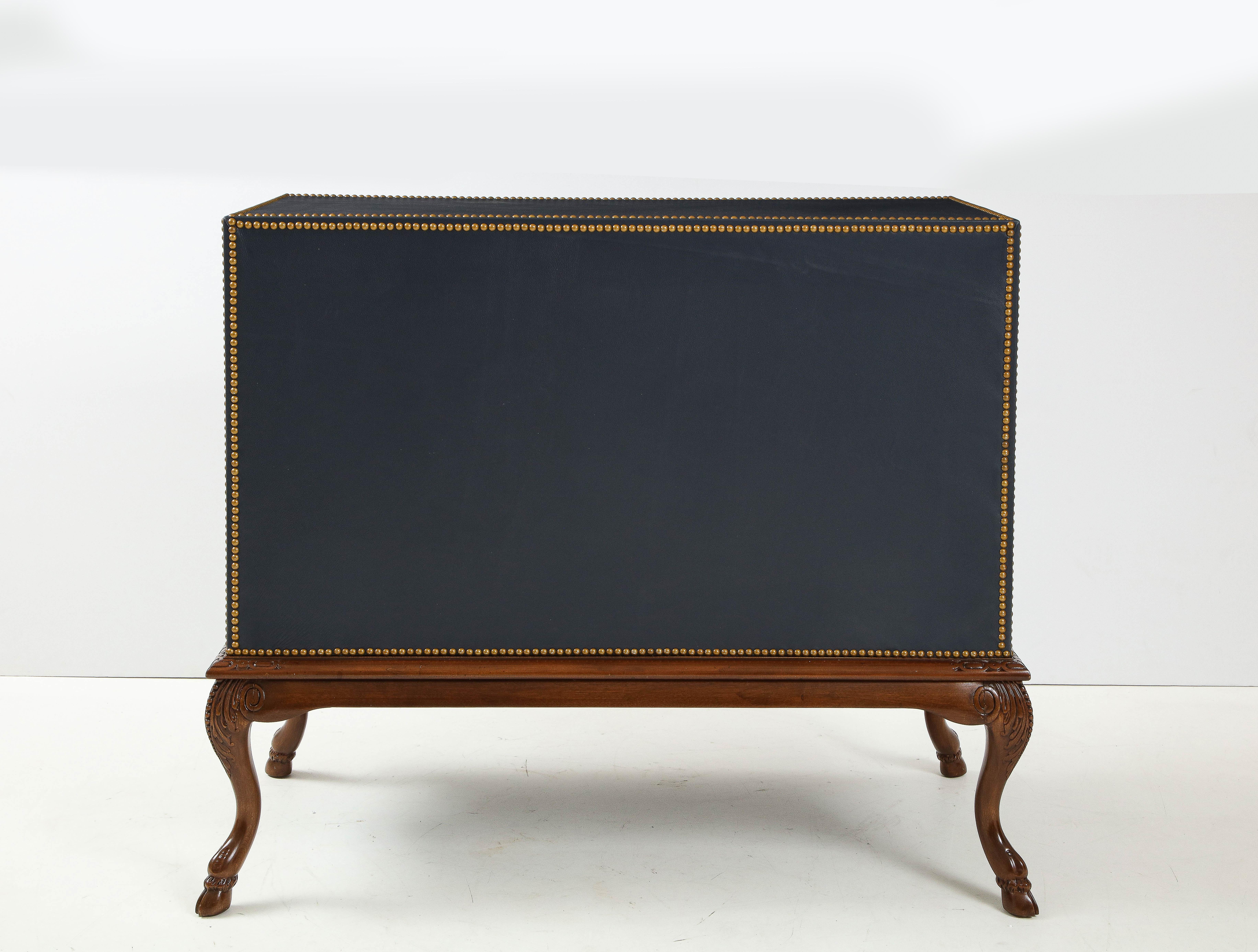 English 3 Drawer Leather Chest on Carved Walnut Stand In Excellent Condition In New York, NY