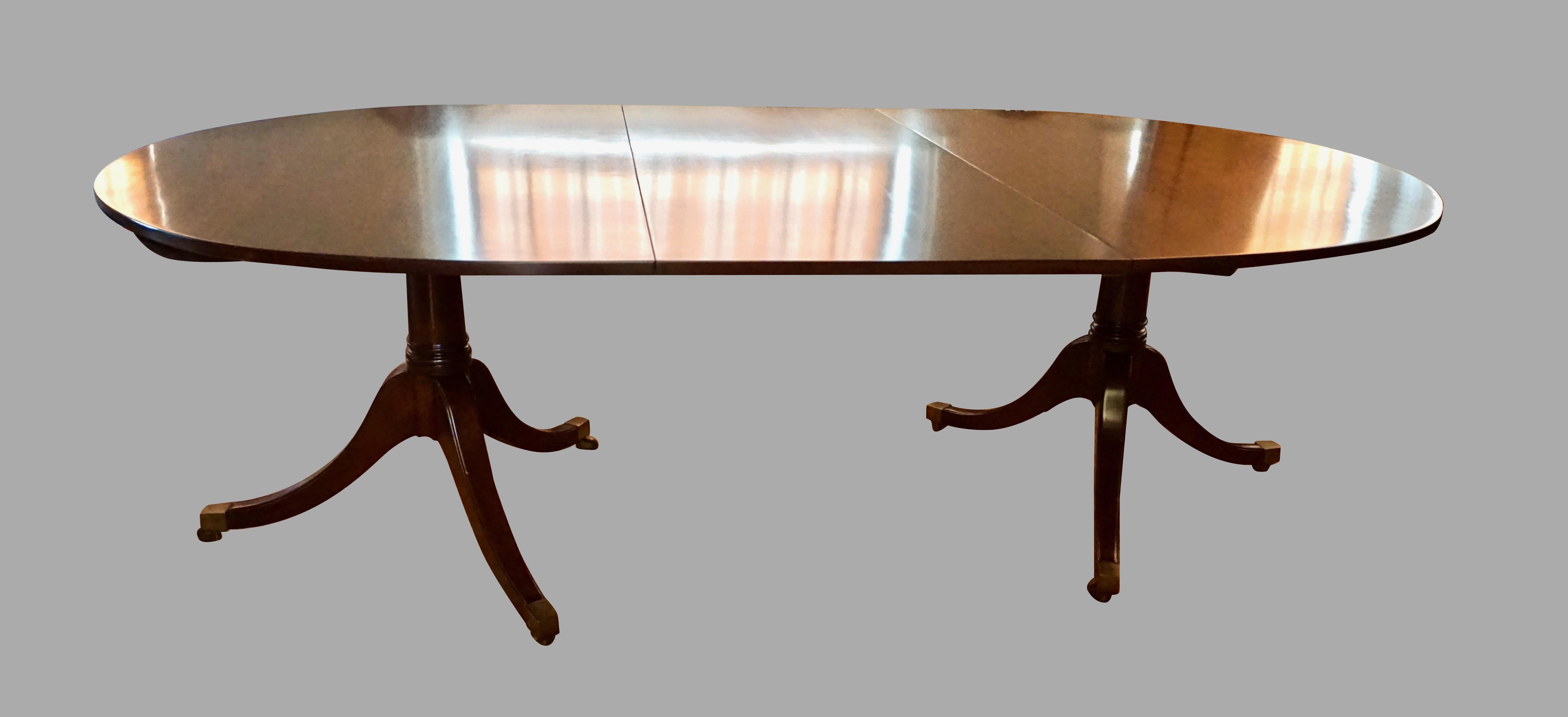 19th Century English 3 Pedestal Georgian Style Dining Table with 2 Original Leaves