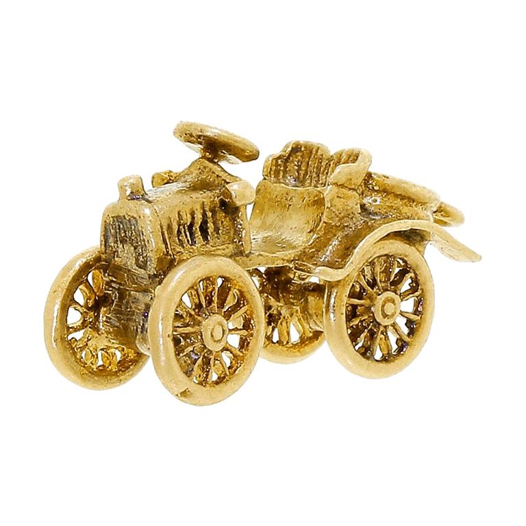 English 9 Karat Solid Gold Articulated Car Charm Petite 3.5 Gram 9 Carat / 375 For Sale