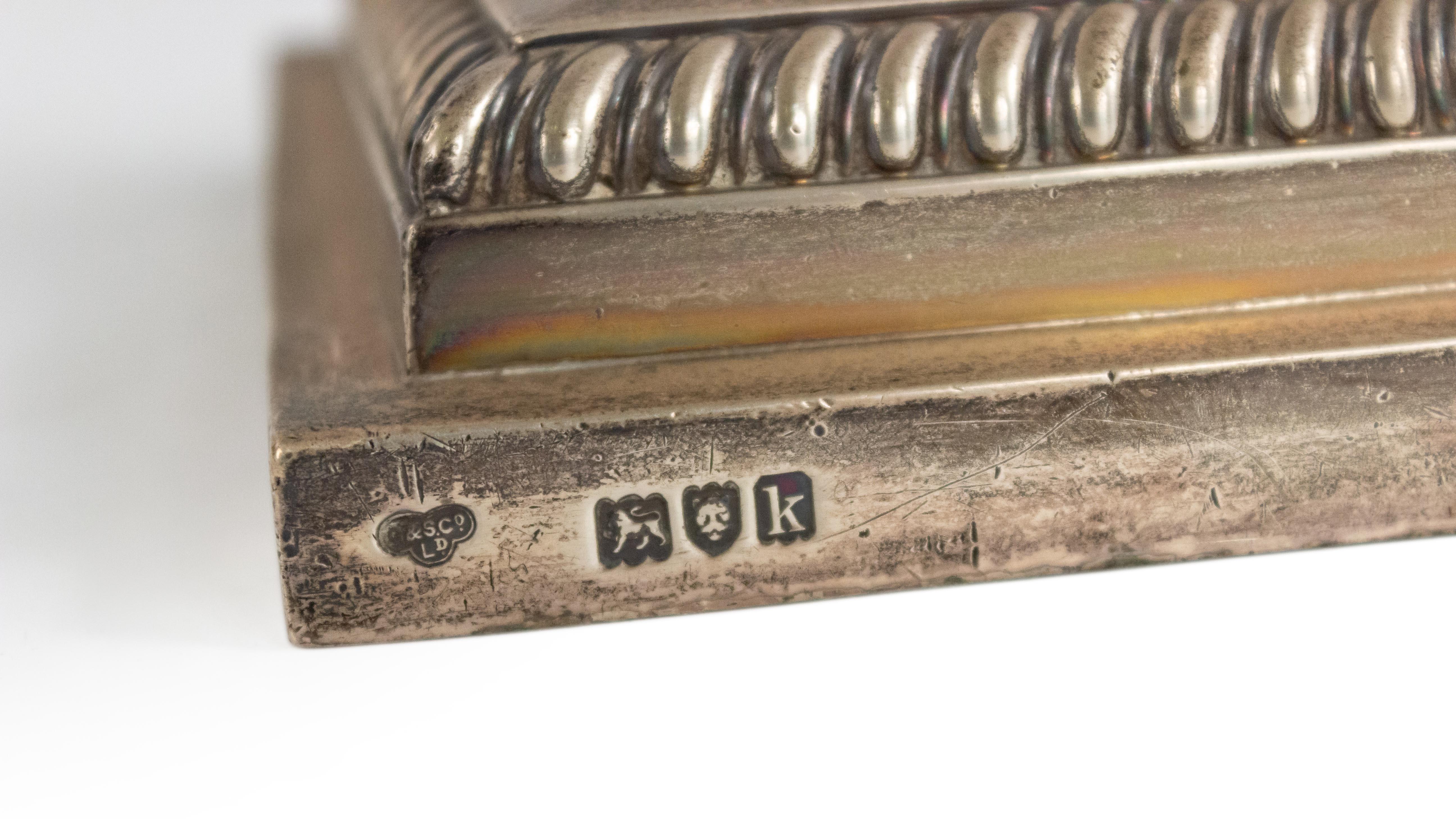 Englische Adam Silberplatte Korinthische Säule Tischlampe im Angebot 3