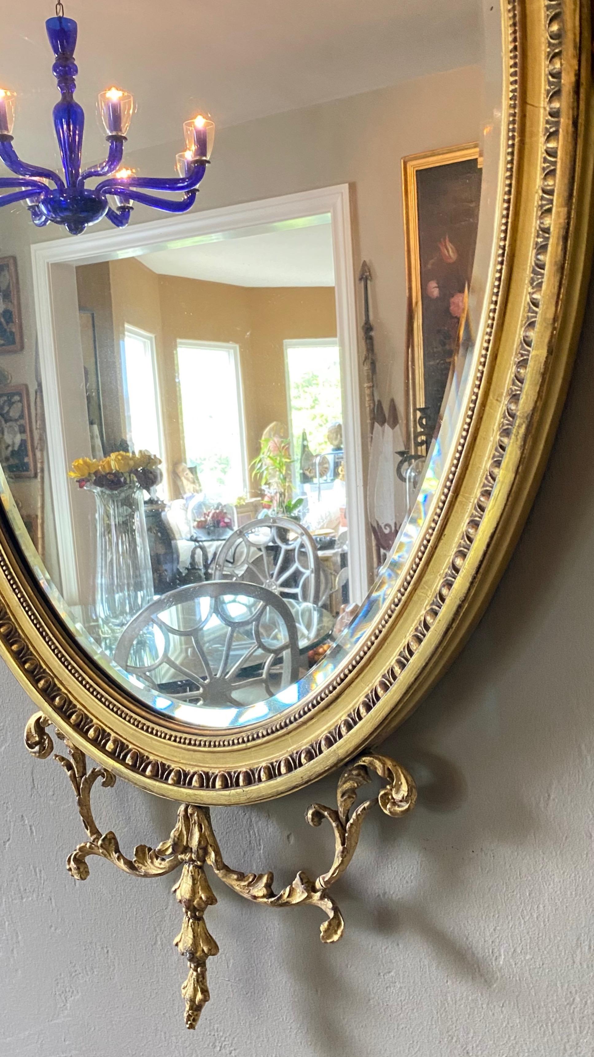 Miroir ovale doré anglais de style Adam, début du XXe siècle Bon état - En vente à San Francisco, CA