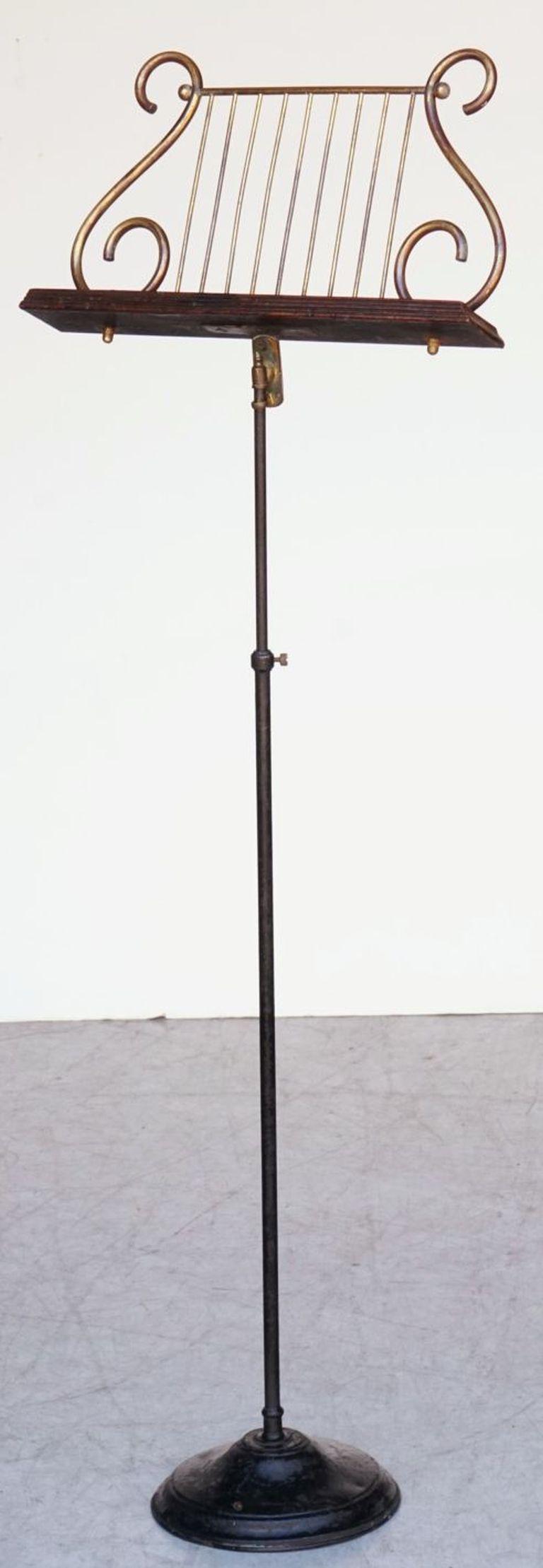English Adjustable Lyre-Shaped Music Stand from the Edwardian Era For Sale 7
