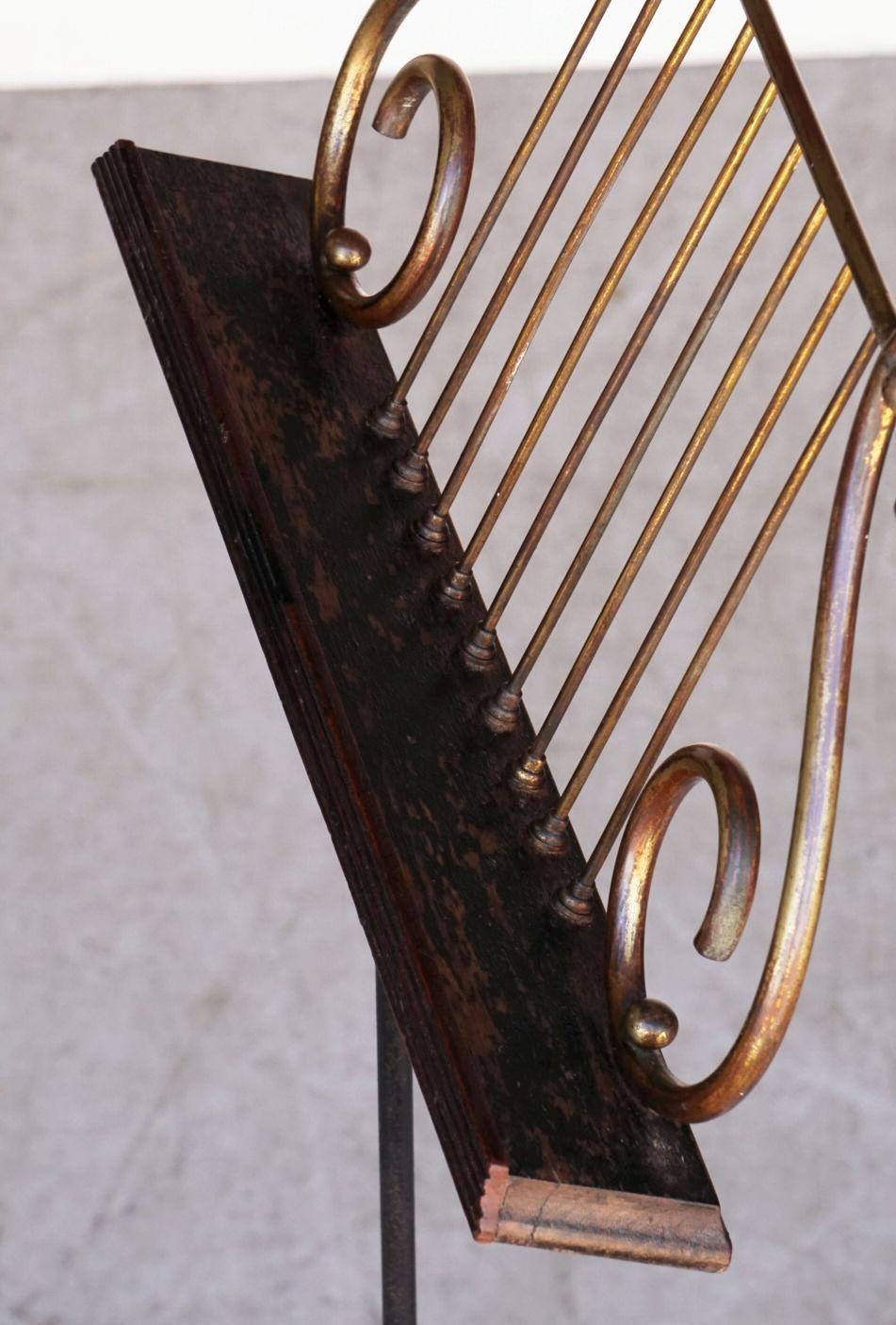English Adjustable Lyre-Shaped Music Stand from the Edwardian Era For Sale 12