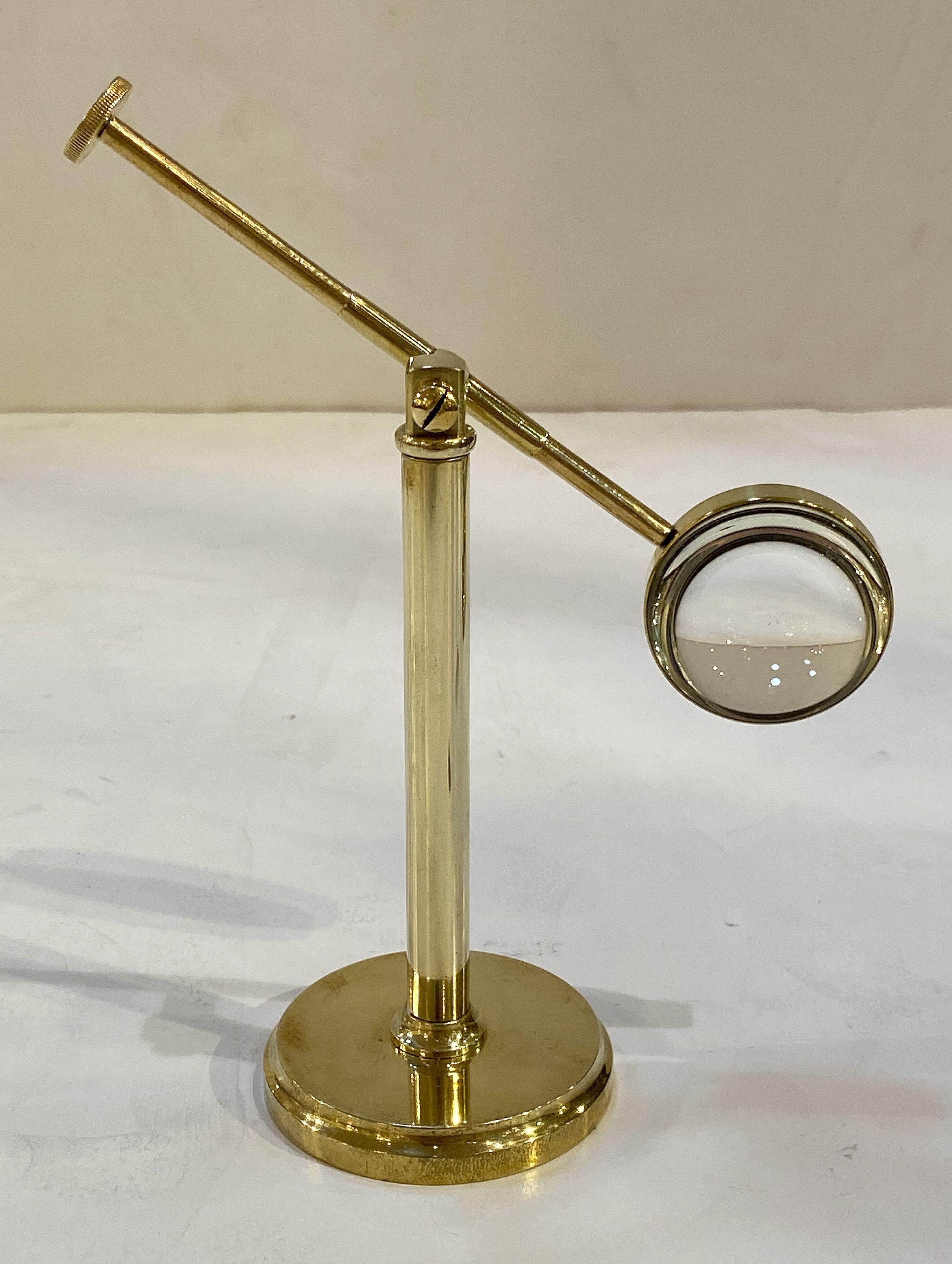 Metal English Adjustable Standing Desk Magnifier of Brass