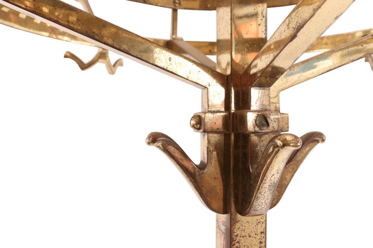 English Aesthetic Movement Brass Hat Stand In Good Condition For Sale In New York, NY