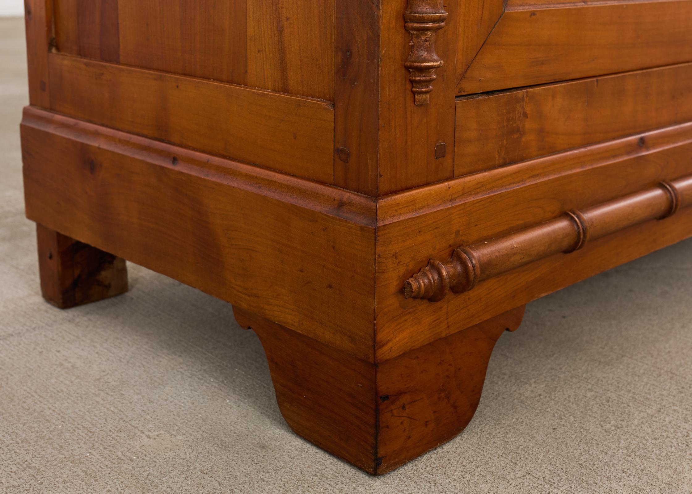 Credenza Buffet con piano in marmo di bambù finto dell'Aesthetic Movement inglese in vendita 4