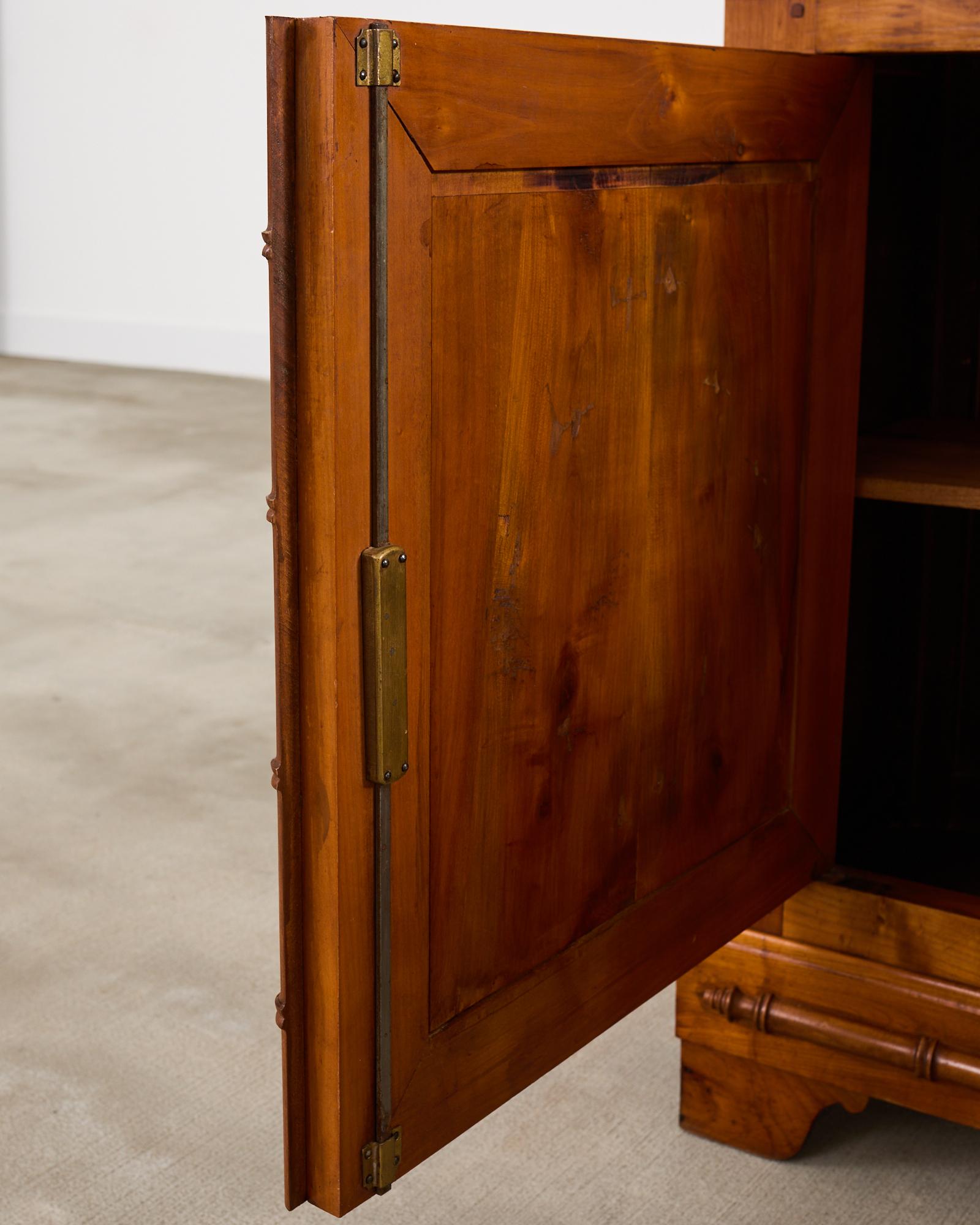 Credenza Buffet con piano in marmo di bambù finto dell'Aesthetic Movement inglese in vendita 8