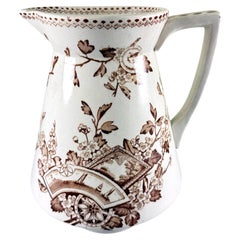 Brocca grande in pietra ferrosa dell'Aesthetic Movement inglese