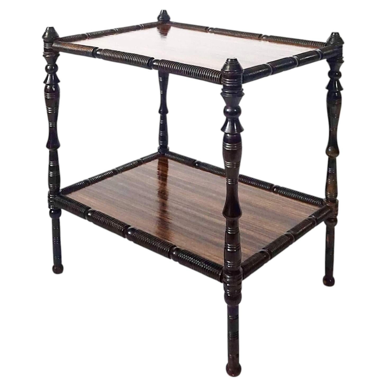 Englisches Aesthetic Movement Makassar-Ebenholz Petite Low Table oder Stand, um 1875