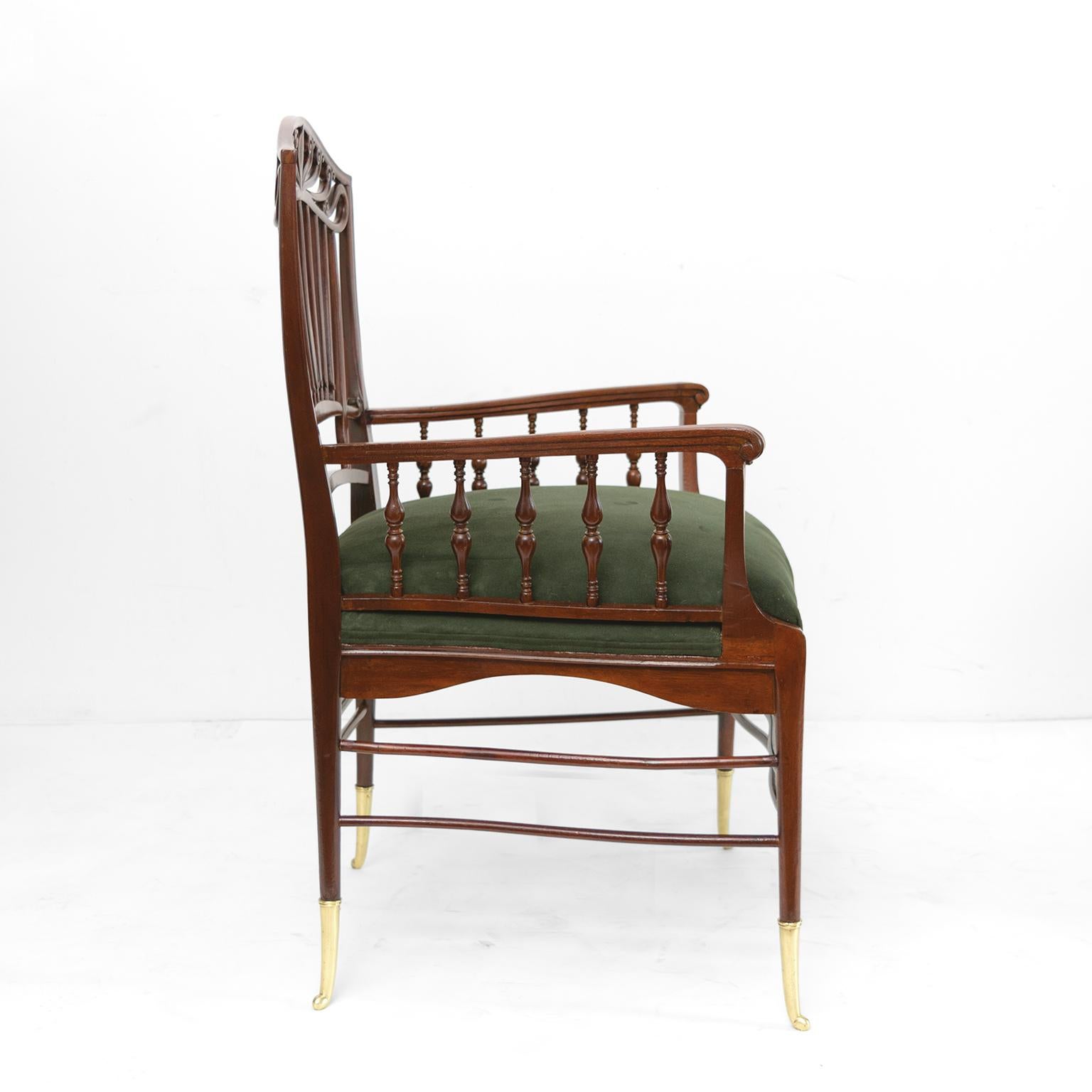 English Aesthetic Movement, Mahagoni Sessel mit Wildleder Sitz (Ästhetizismus) im Angebot
